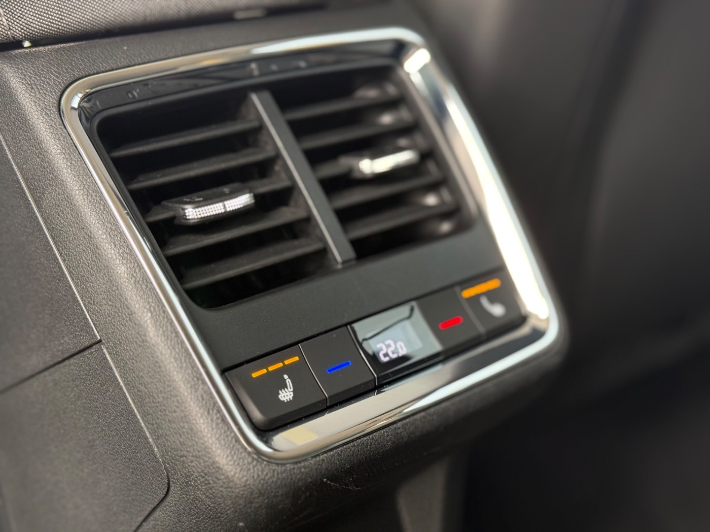 Škoda Enyaq iV 60 - Matrix -NEBÚRANÉ – Obrázok 9