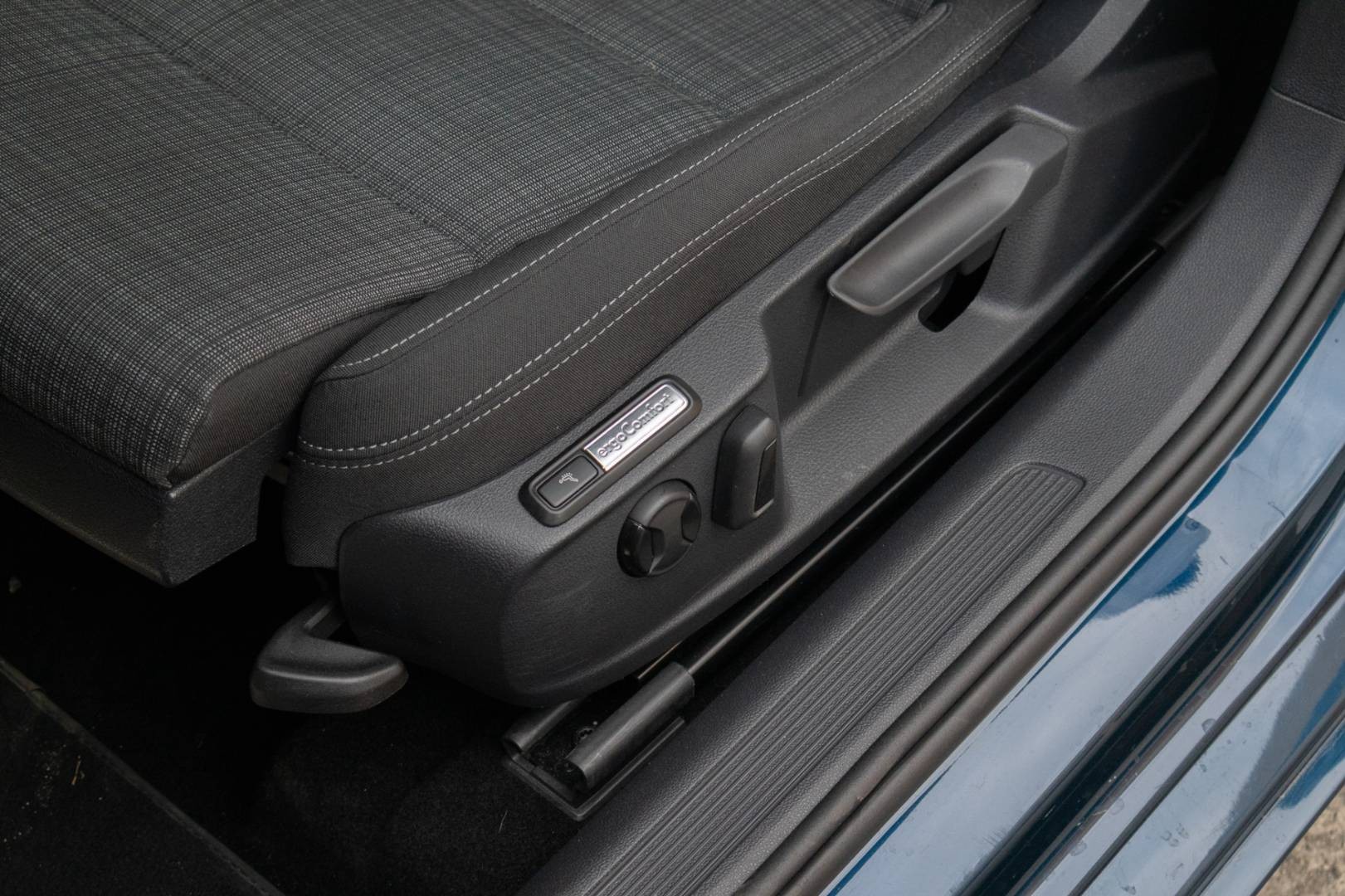 Volkswagen Passat Variant 2.0 TDI EVO Business DSG – Obrázok 13