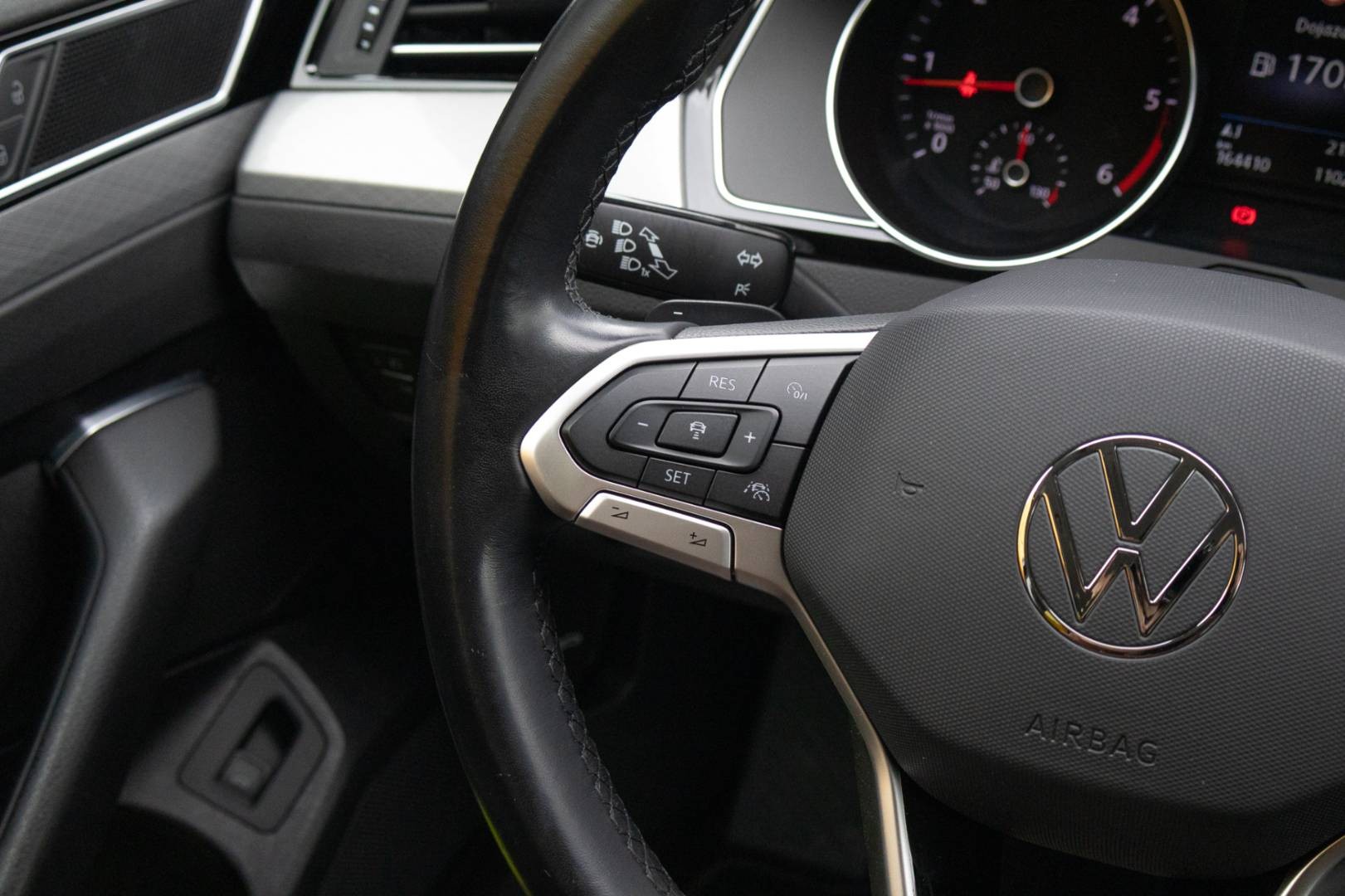 Volkswagen Passat Variant 2.0 TDI EVO Business DSG – Obrázok 17