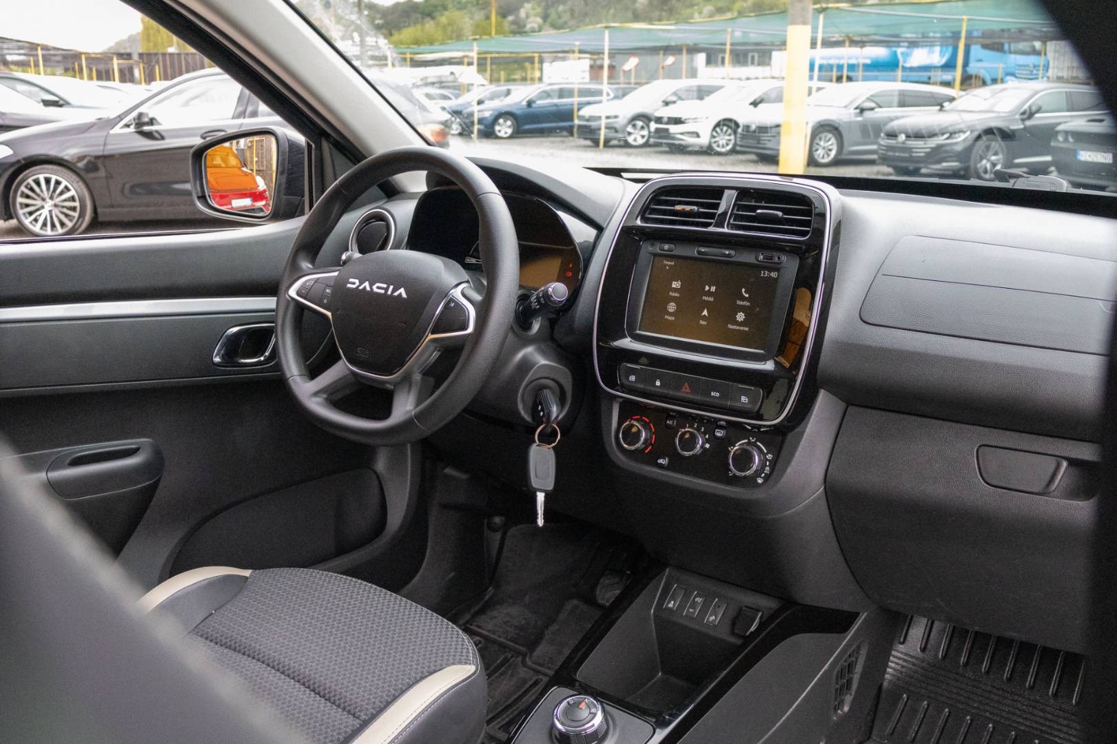 Dacia Spring FL 26.8kWh/33KW Comfort Plus -NEBÚRANÉ – Obrázok 14