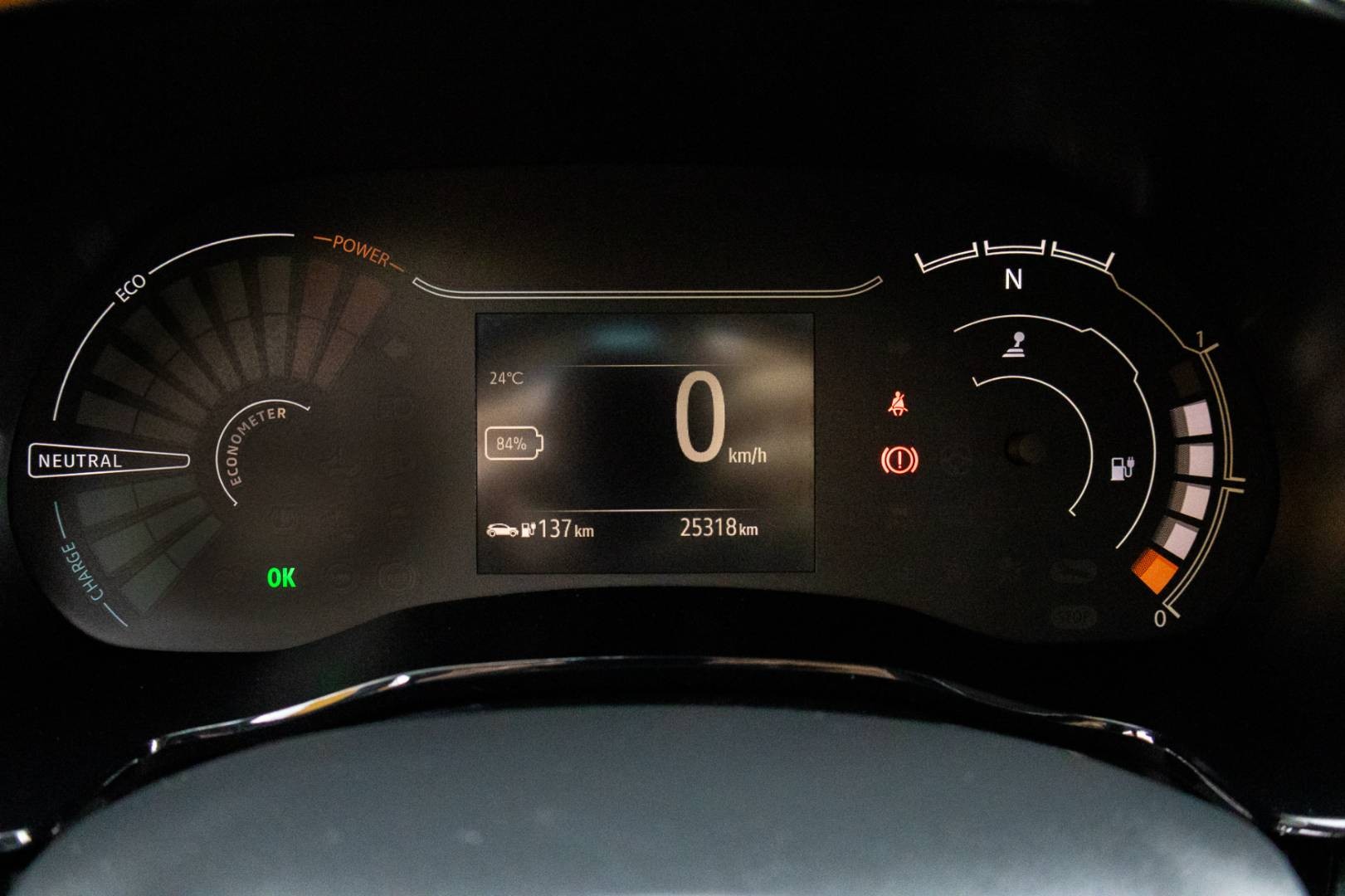 Dacia Spring FL 26.8kWh/33KW Comfort Plus -NEBÚRANÉ – Obrázok 17