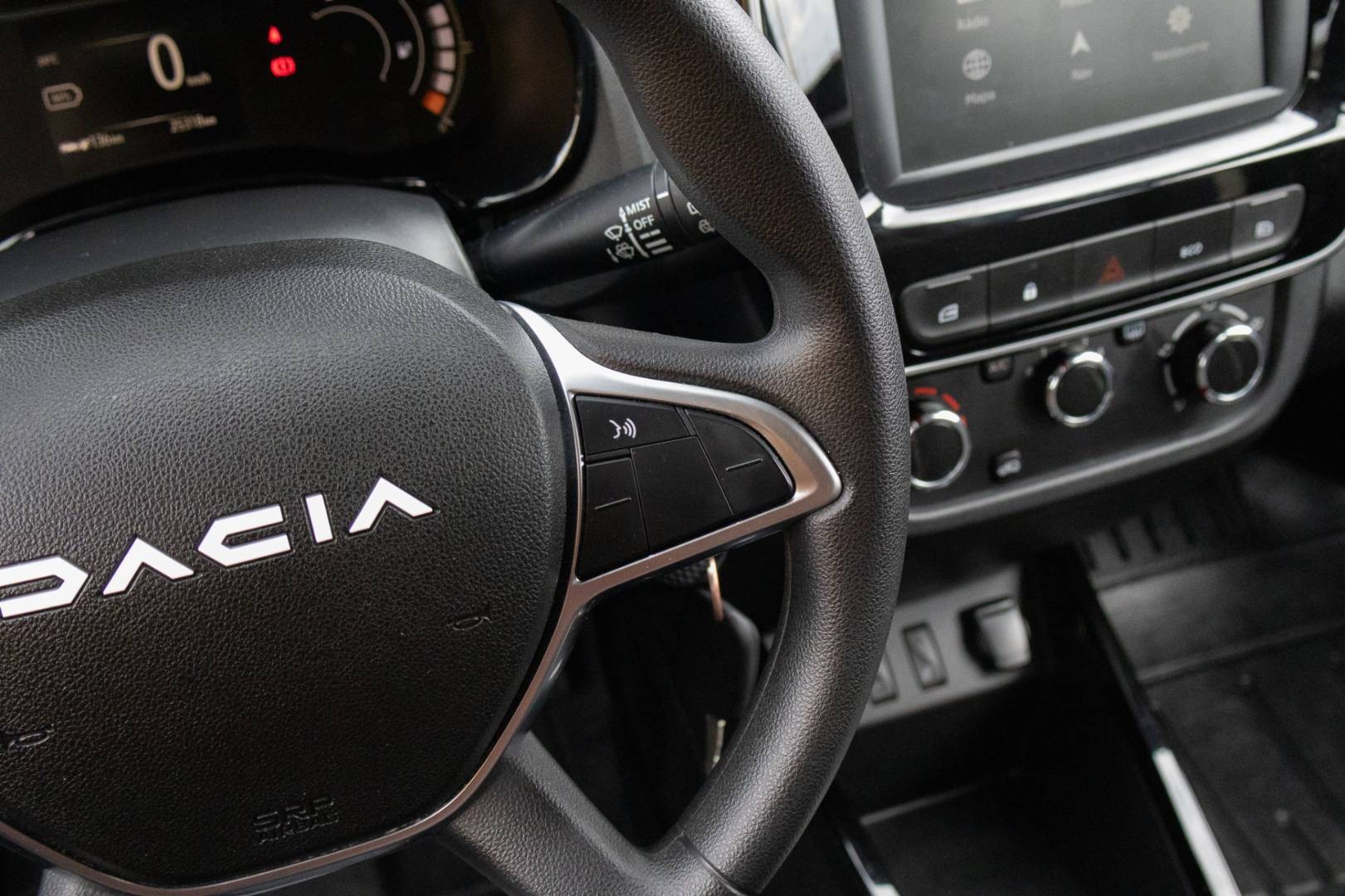 Dacia Spring FL 26.8kWh/33KW Comfort Plus -NEBÚRANÉ – Obrázok 18