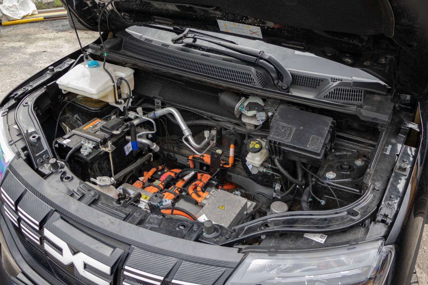 Dacia Spring FL 26.8kWh/33KW Comfort Plus -NEBÚRANÉ – Obrázok 29