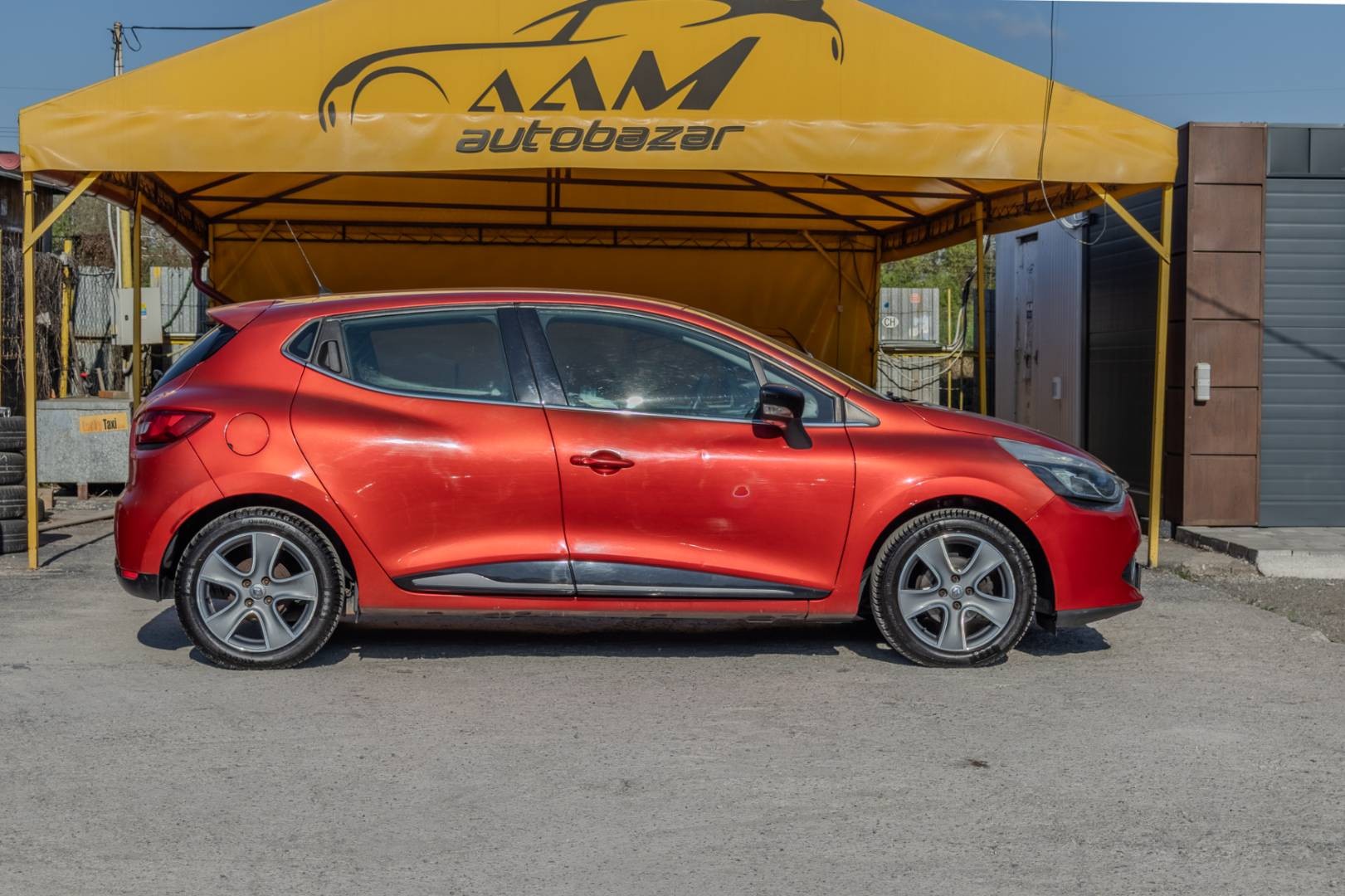Renault Clio 1.2 16V -NEBÚRANÉ- Len 79tis. KM/SK Pôvod/1.Majiteľ – Obrázok 4