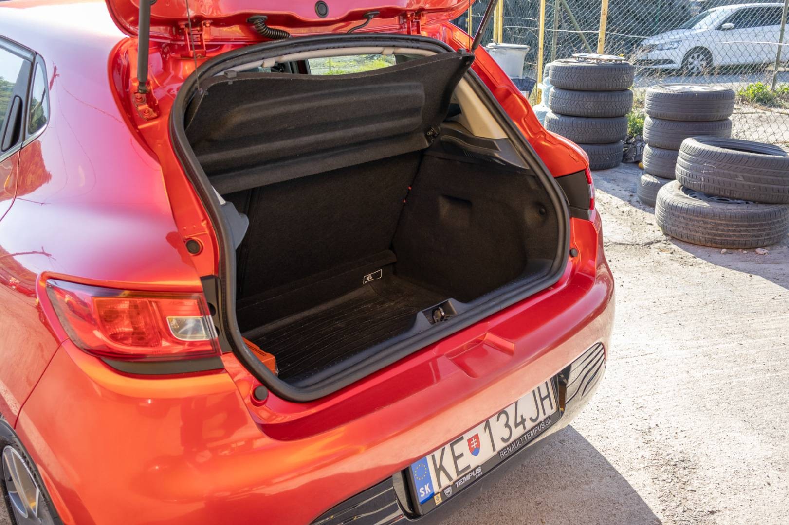 Renault Clio 1.2 16V -NEBÚRANÉ- Len 79tis. KM/SK Pôvod/1.Majiteľ – Obrázok 9