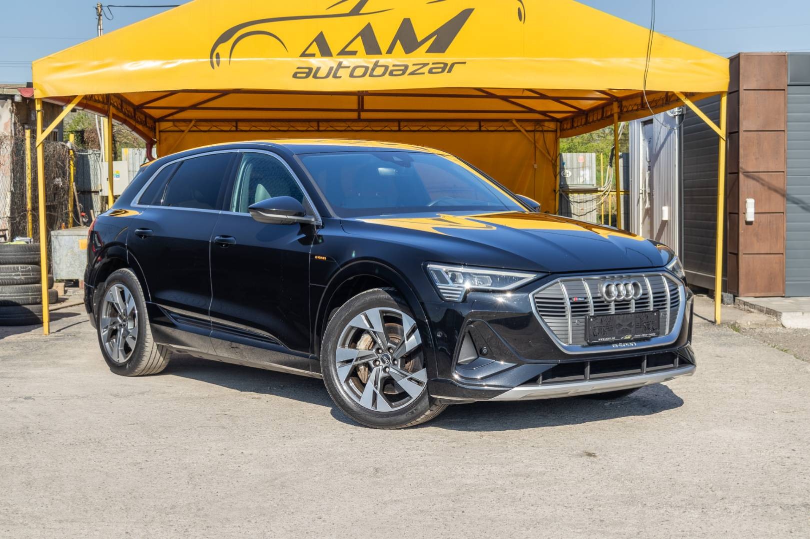 Audi E-tron 50 2x S-LINE Quattro -NEBÚRANÉ – Obrázok 3
