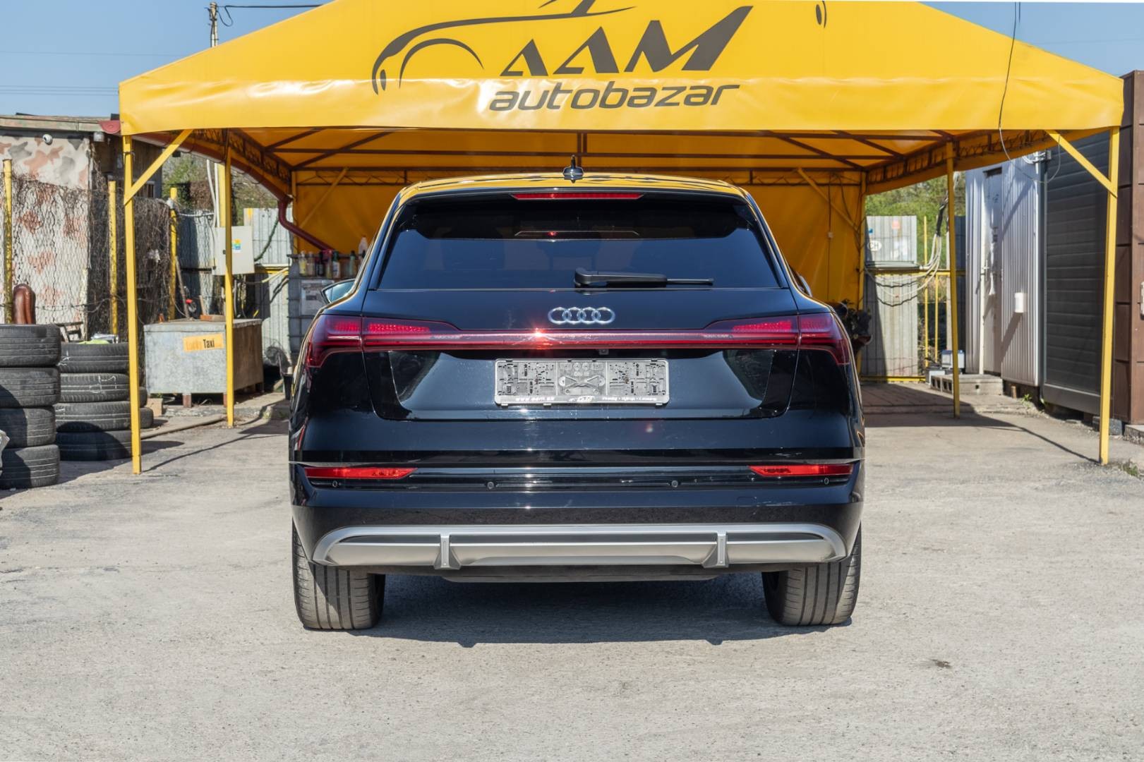 Audi E-tron 50 2x S-LINE Quattro -NEBÚRANÉ – Obrázok 7