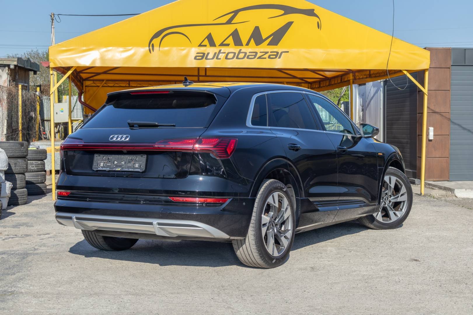 Audi E-tron 50 2x S-LINE Quattro -NEBÚRANÉ – Obrázok 8