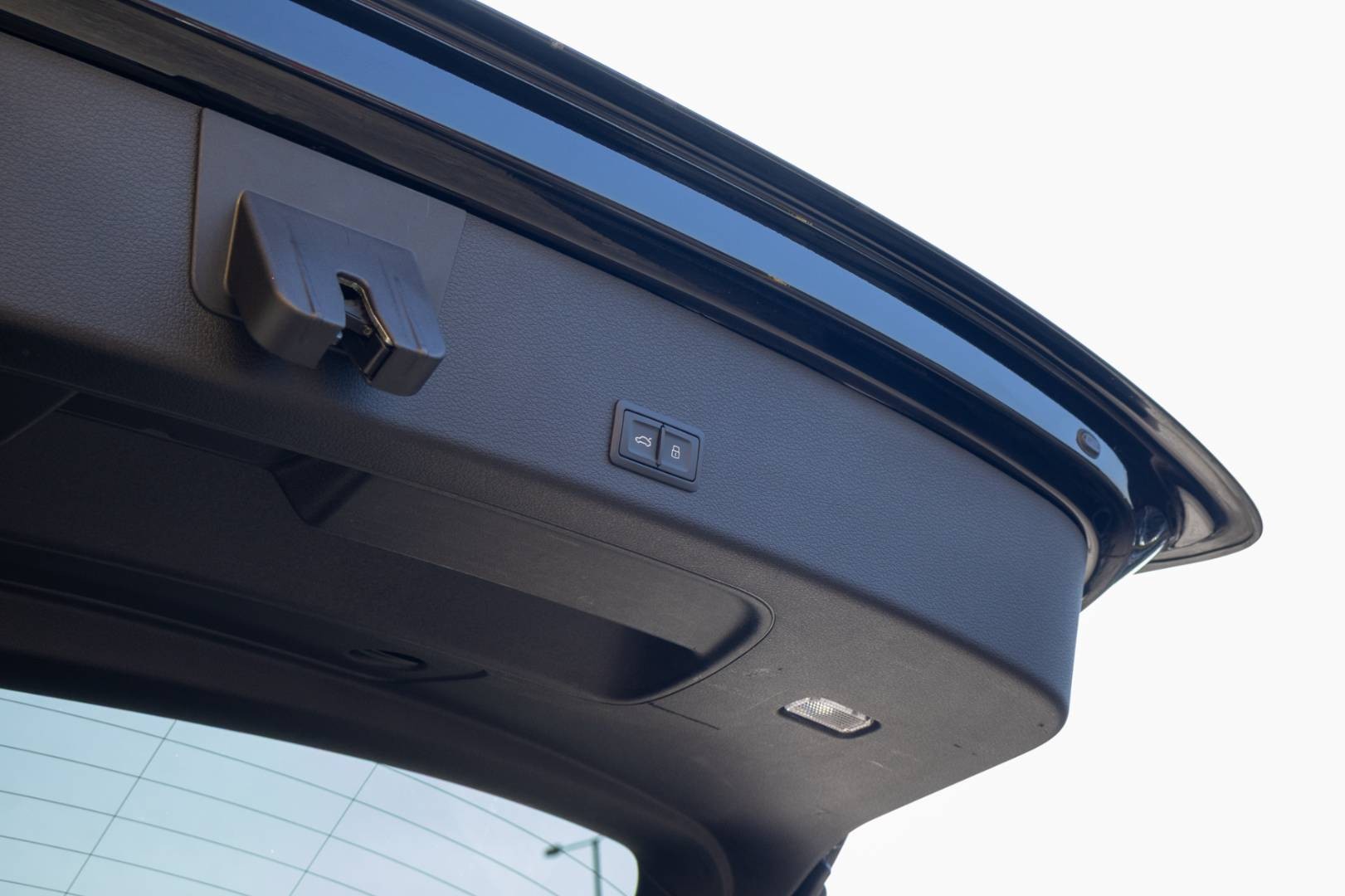 Audi E-tron 50 2x S-LINE Quattro -NEBÚRANÉ – Obrázok 10