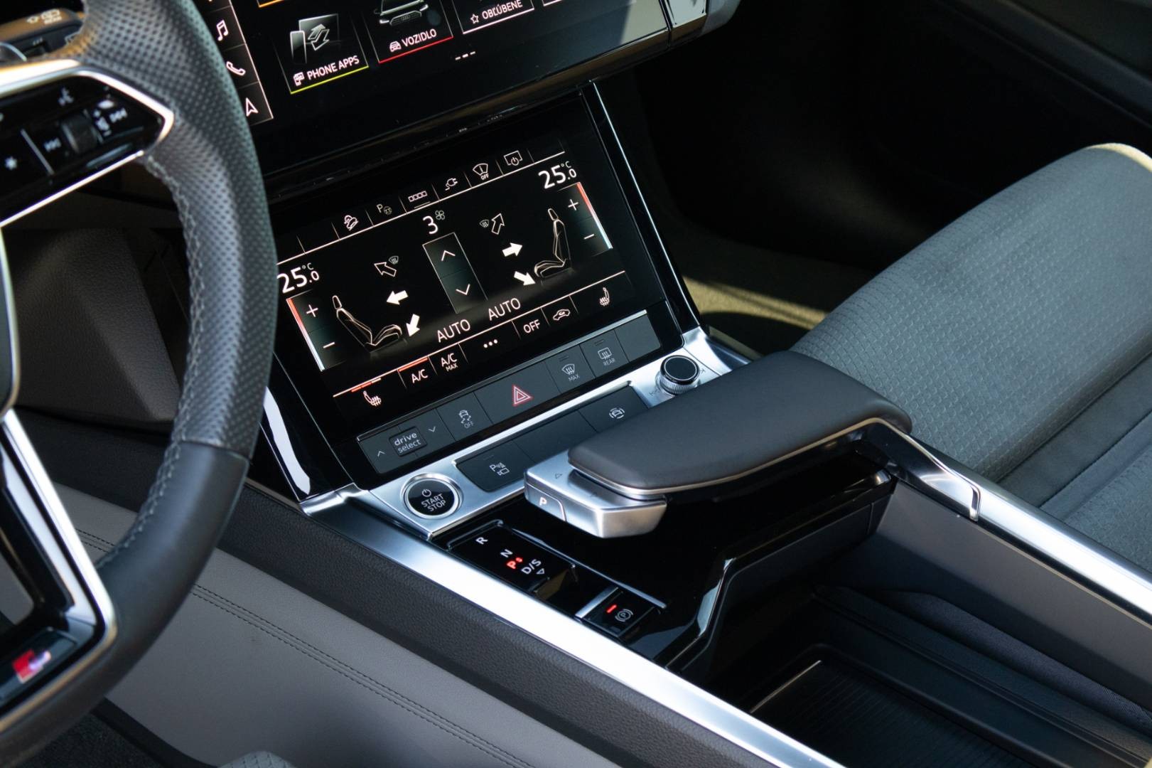 Audi E-tron 50 2x S-LINE Quattro -NEBÚRANÉ – Obrázok 31