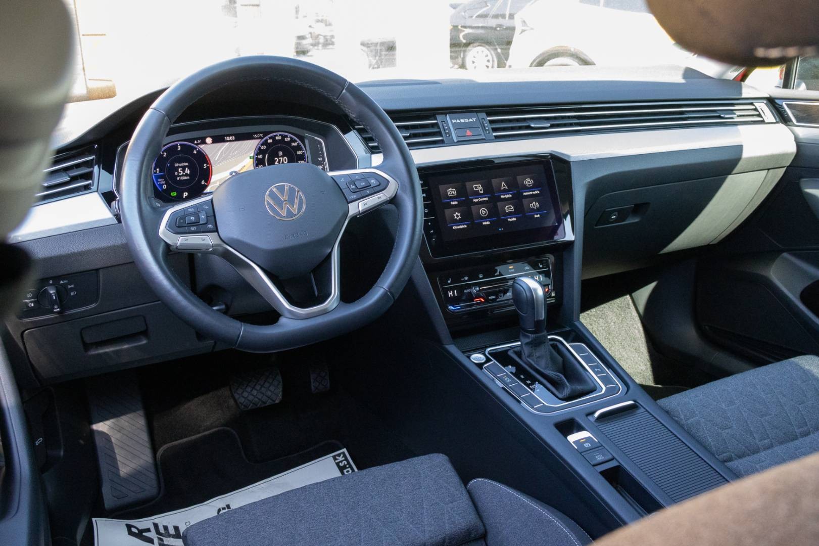 Volkswagen Passat Variant 2.0 TDI Business – Obrázok 15