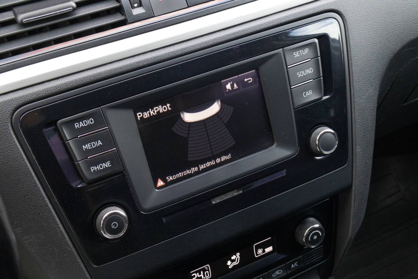 Škoda Rapid 1.4 TDI Ambition – Obrázok 19