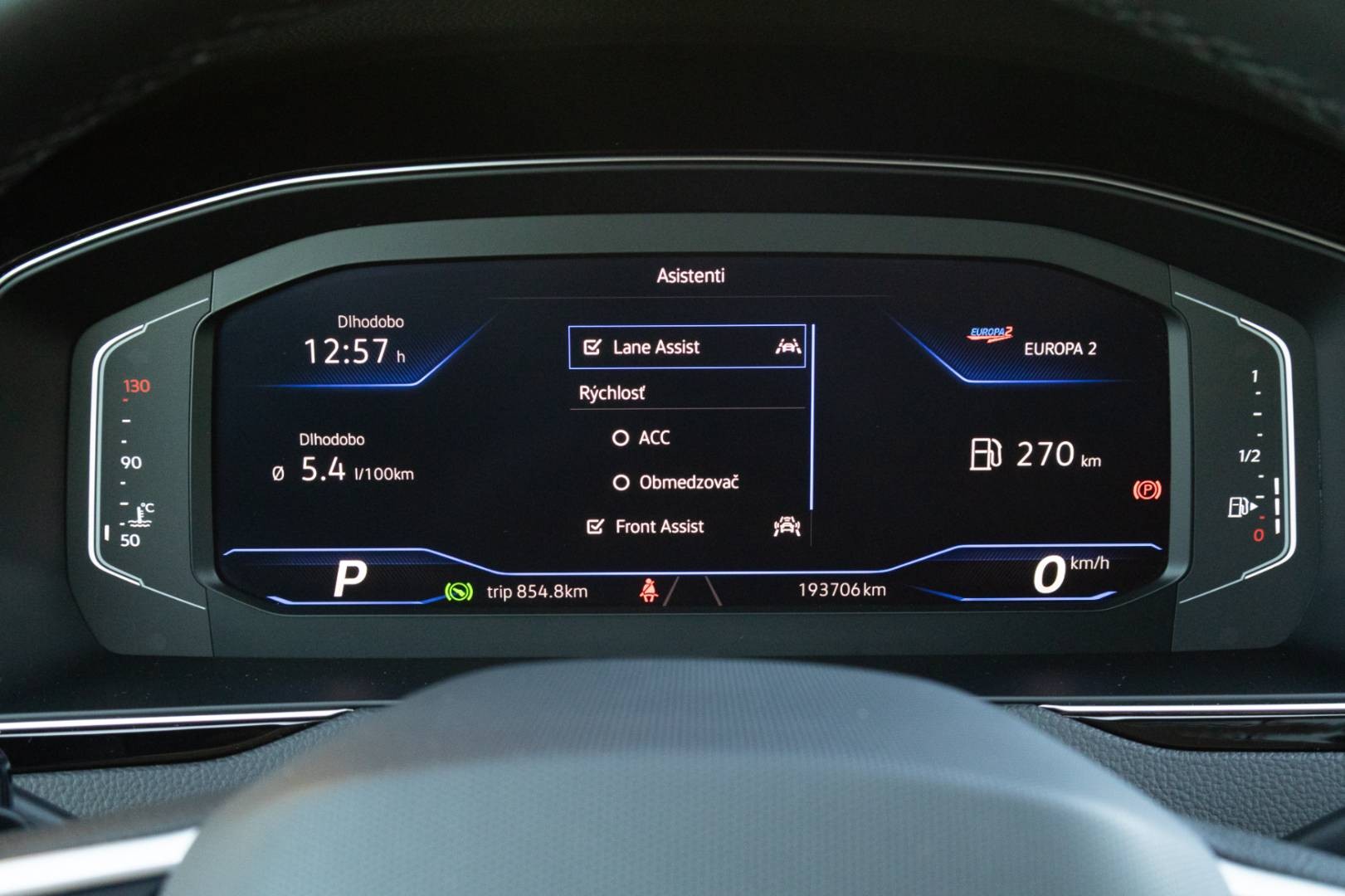 Volkswagen Passat Variant 2.0 TDI Business – Obrázok 17