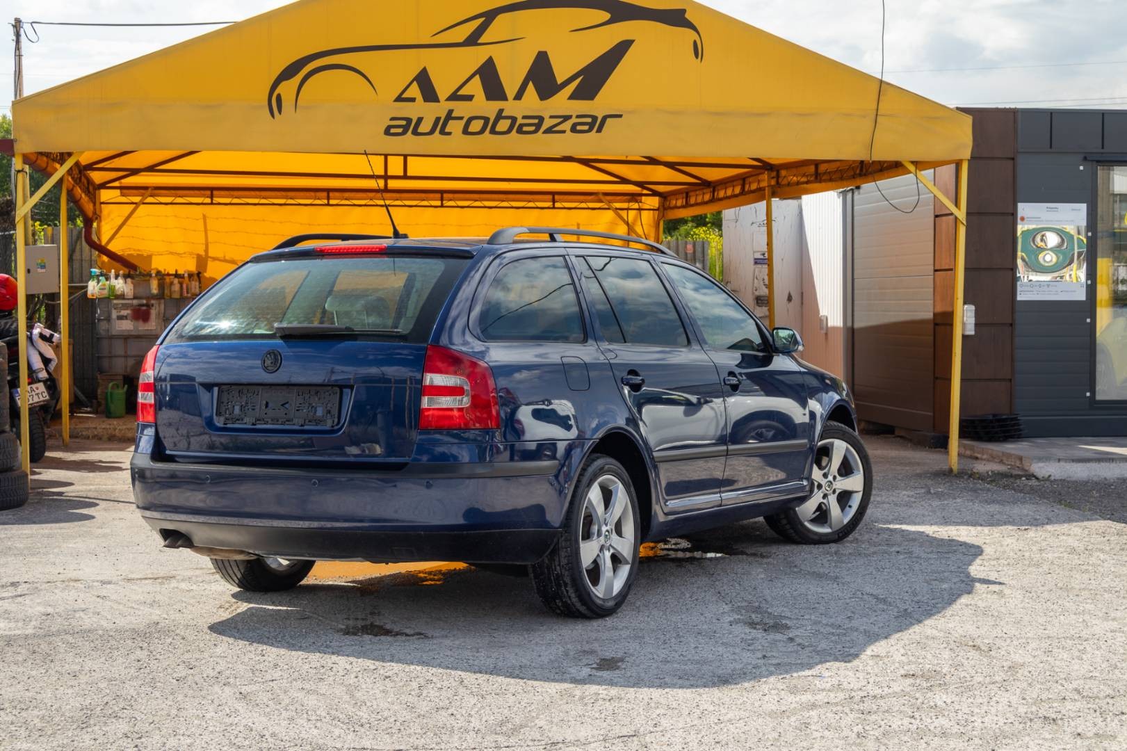 Škoda Octavia Combi 2.0 TDI Elegance DSG – Obrázok 8