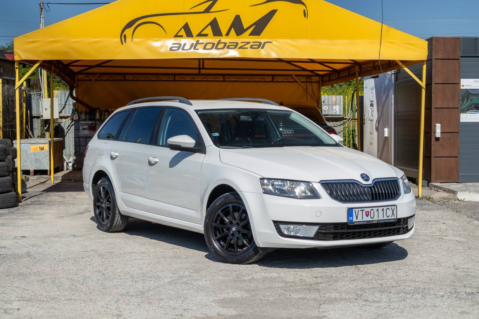 Škoda Octavia Combi 2.0 TDI Elegance/Style DSG – Obrázok 3