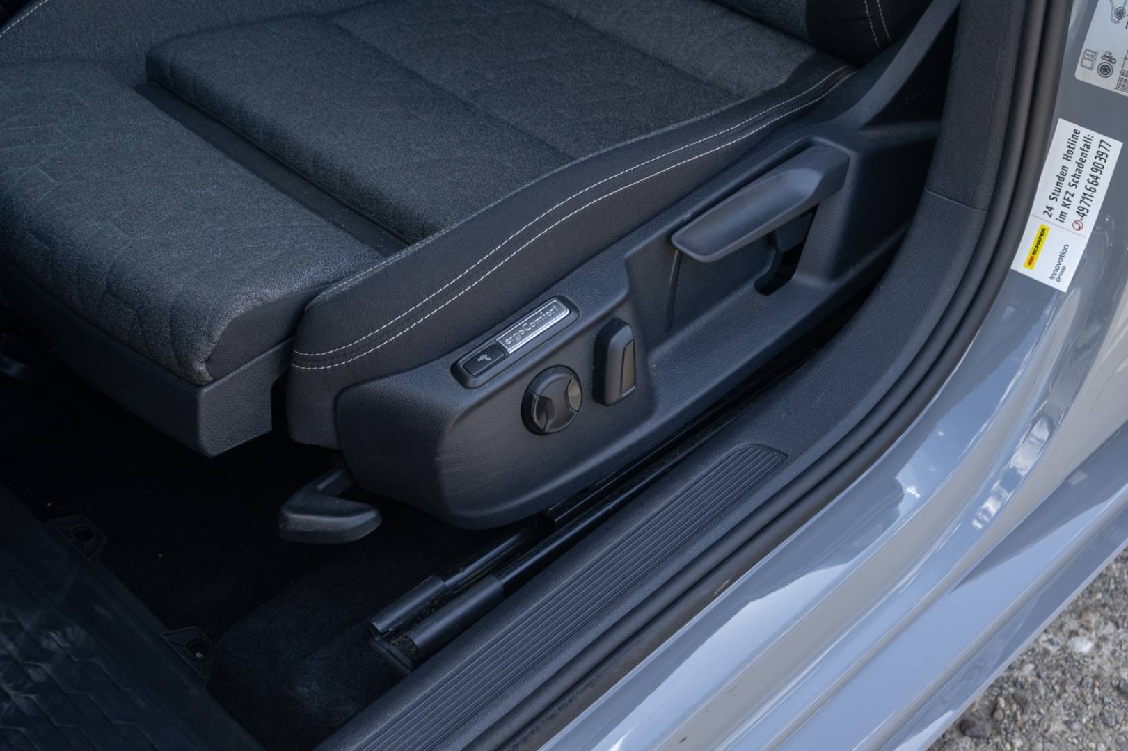 Volkswagen Passat Variant 2.0 TDI EVO Business+ / Webasto / Ambient – Obrázok 15