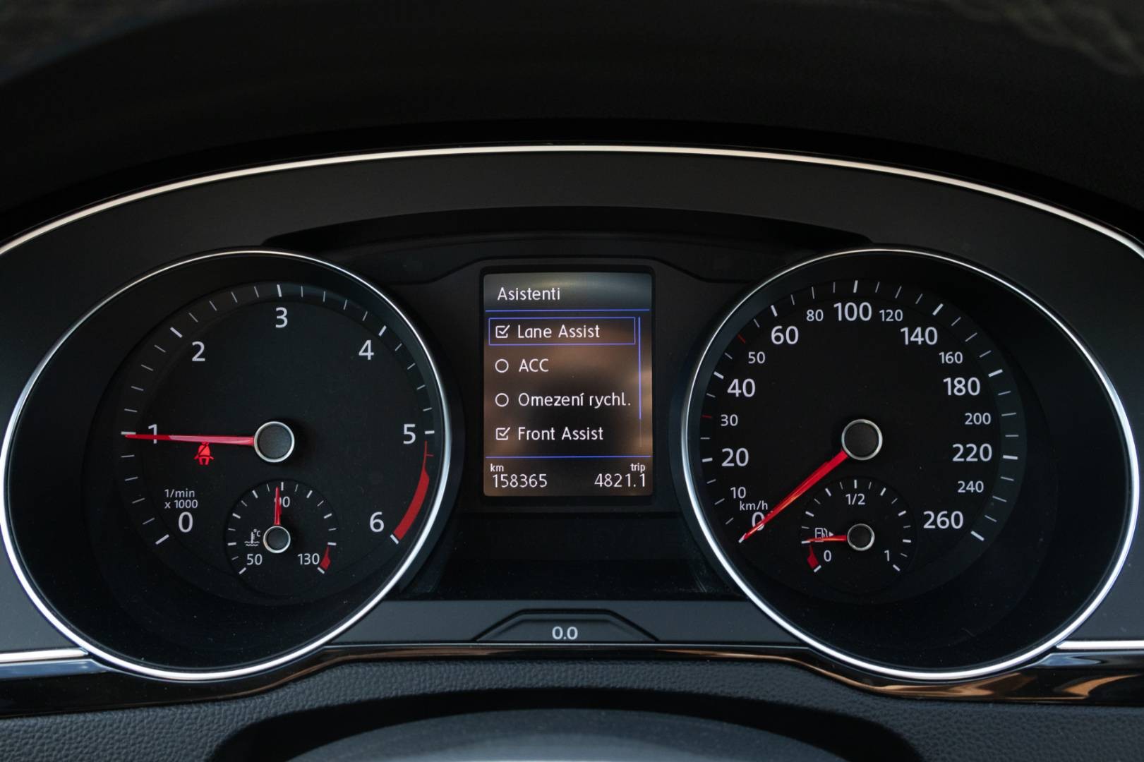Volkswagen Passat Variant 2.0 TDI EVO Business+ / Webasto / Ambient – Obrázok 19