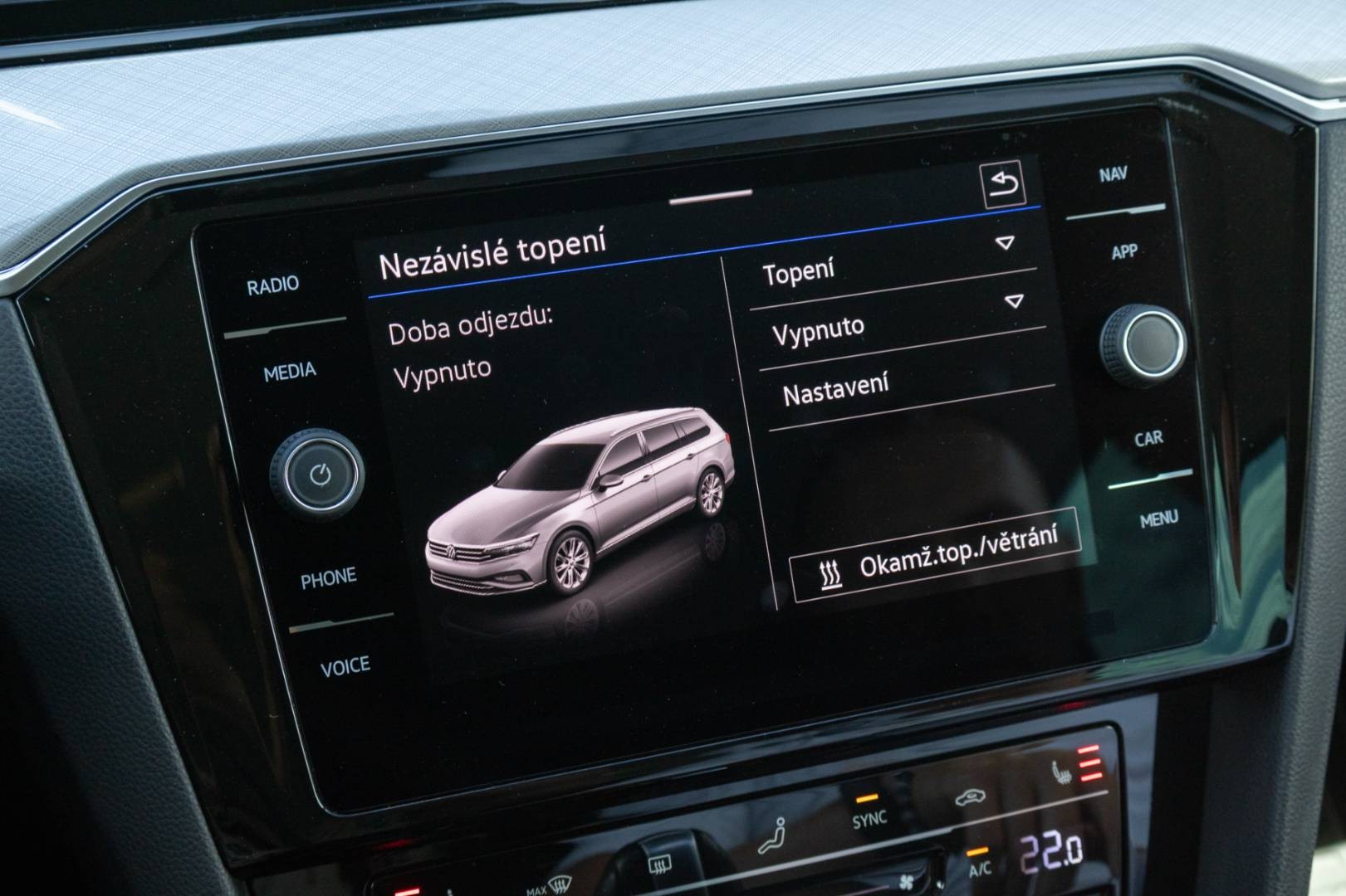 Volkswagen Passat Variant 2.0 TDI EVO Business+ / Webasto / Ambient – Obrázok 23