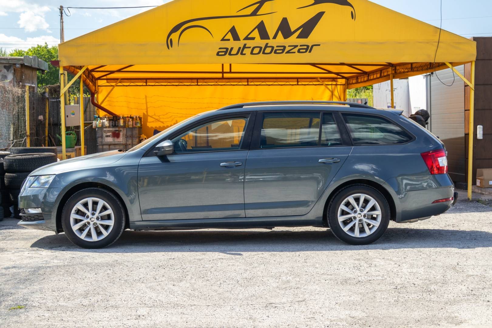 Škoda Octavia Combi 2.0 TDI Style 4x4 EU6 – Obrázok 5