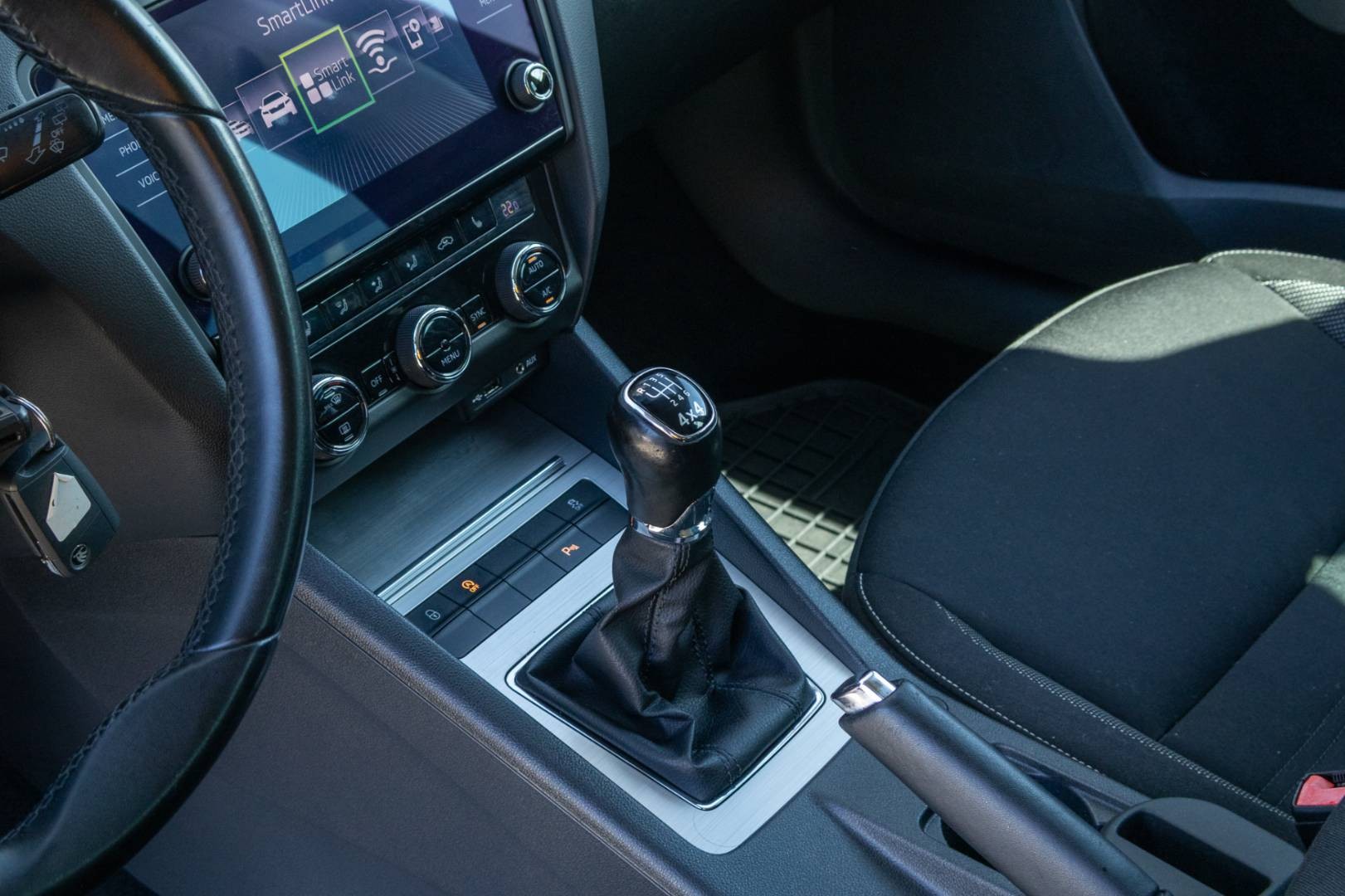 Škoda Octavia Combi 2.0 TDI Style 4x4 EU6 – Obrázok 20