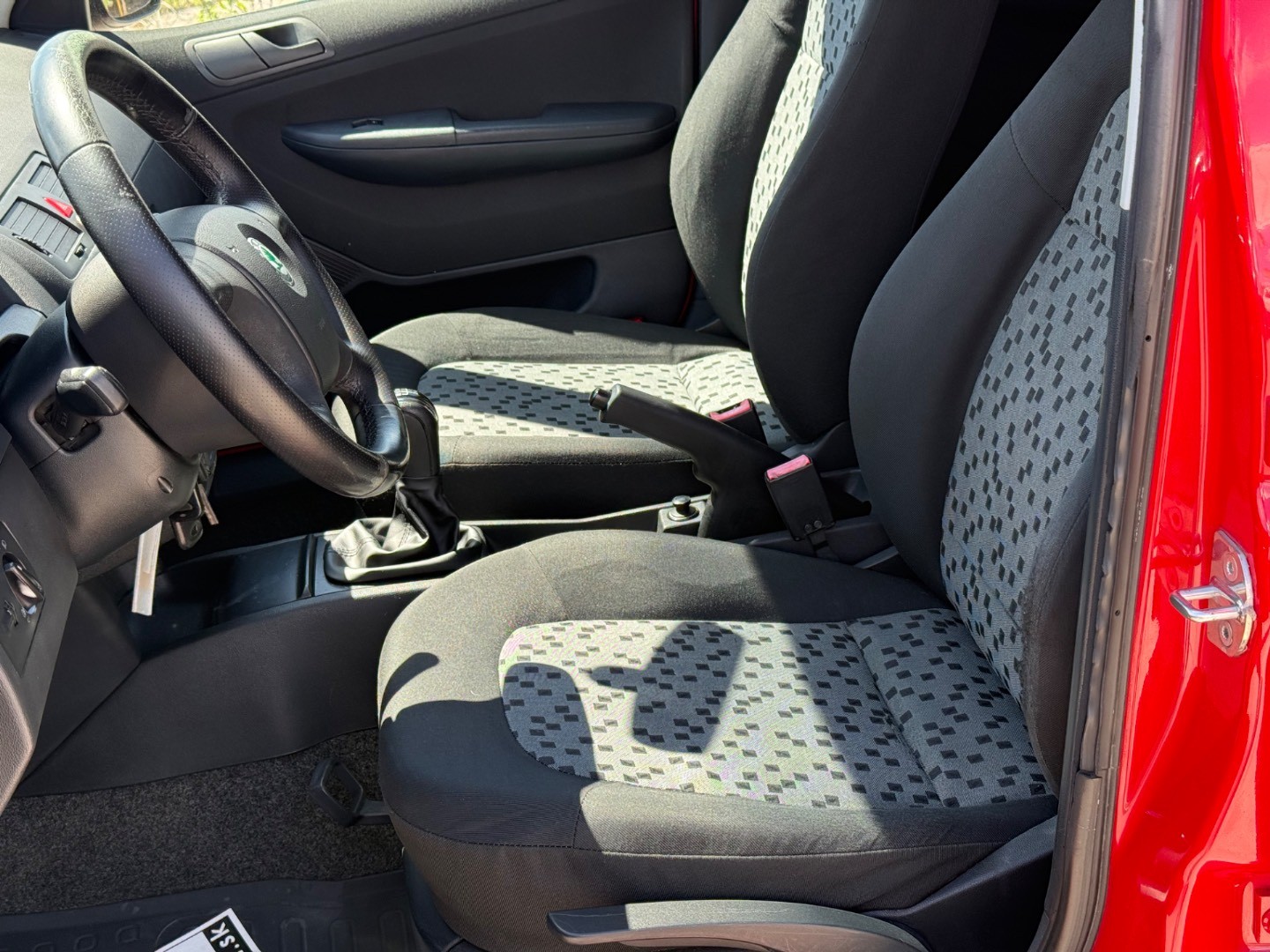 Škoda Fabia 1.2 12V Ambiente – Obrázok 9