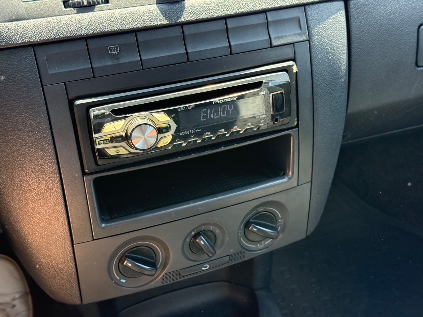 Škoda Fabia 1.2 12V Ambiente – Obrázok 12