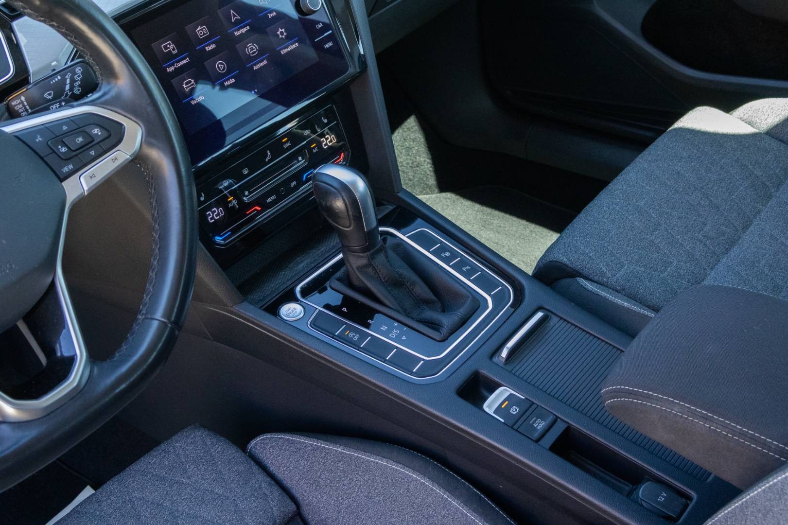 Volkswagen Passat Variant 2.0 TDI EVO Elegance DSG – Obrázok 25