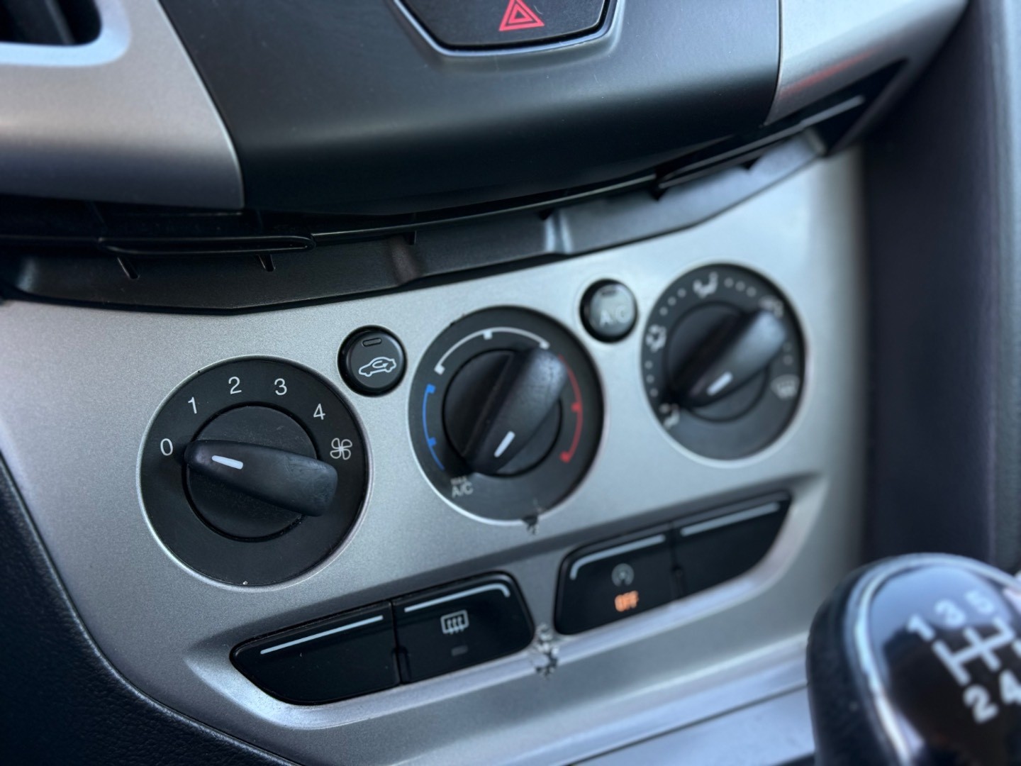 Ford Focus 1.0 SCTi - SK Pôvod / 1.Majiteľ – Obrázok 15