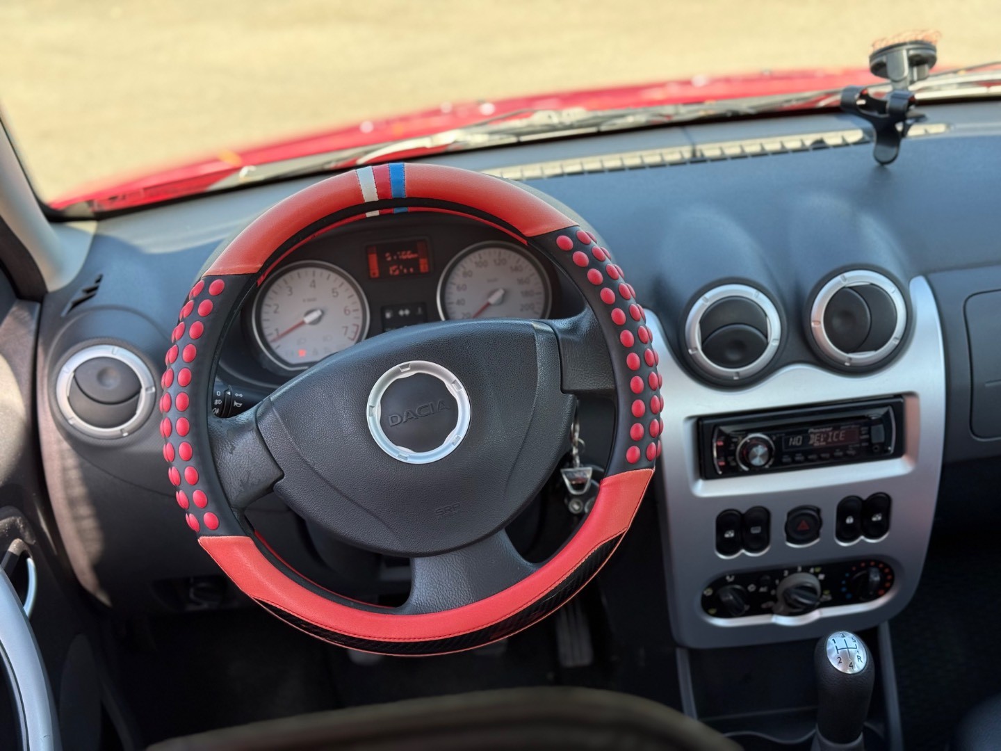 Dacia Sandero 1.6 Arctica – Obrázok 12
