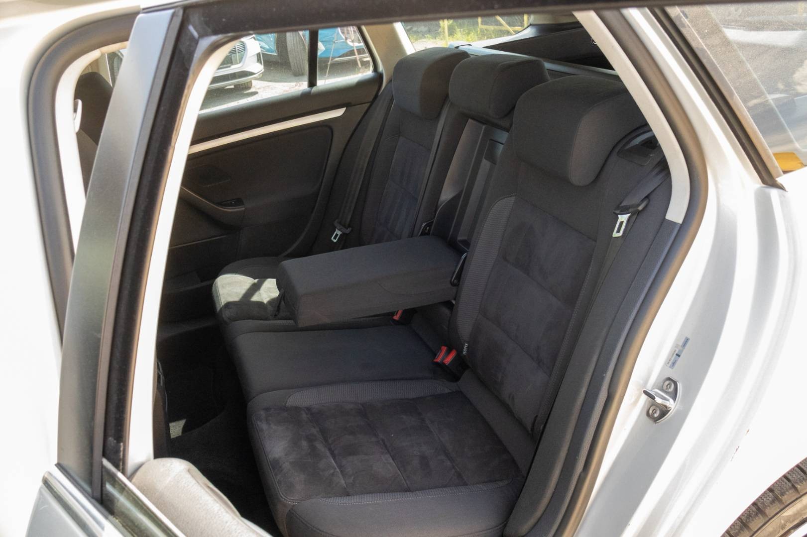 Volkswagen Golf Variant 2.0 TDI Comfortline DSG – Obrázok 10