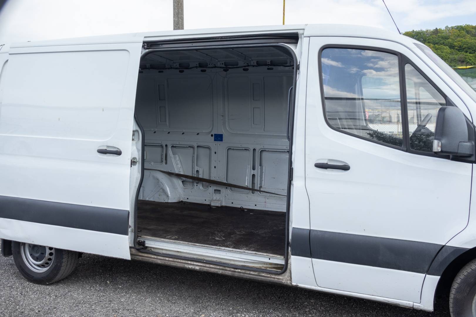 Mercedes-Benz Sprinter 315 CDI Standard L2H2 FWD – Obrázok 9