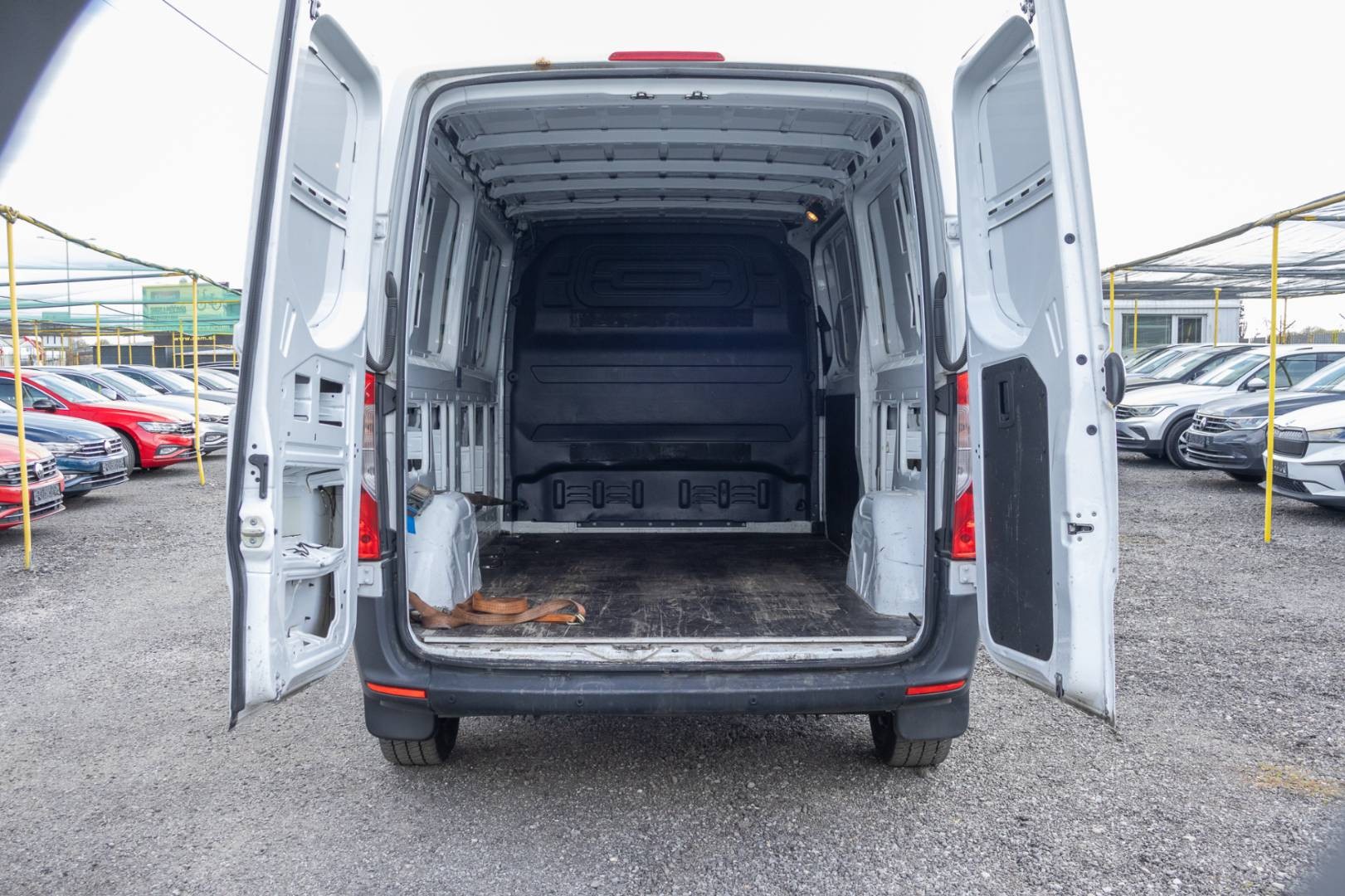 Mercedes-Benz Sprinter 315 CDI Standard L2H2 FWD – Obrázok 10