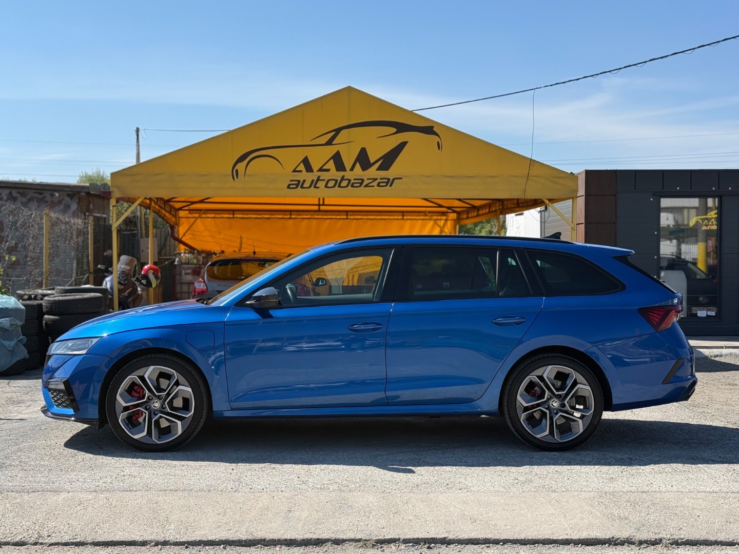Škoda Octavia Combi iV RS 1.4 TSI PHEV DSG -NEBÚRANÉ – Obrázok 3