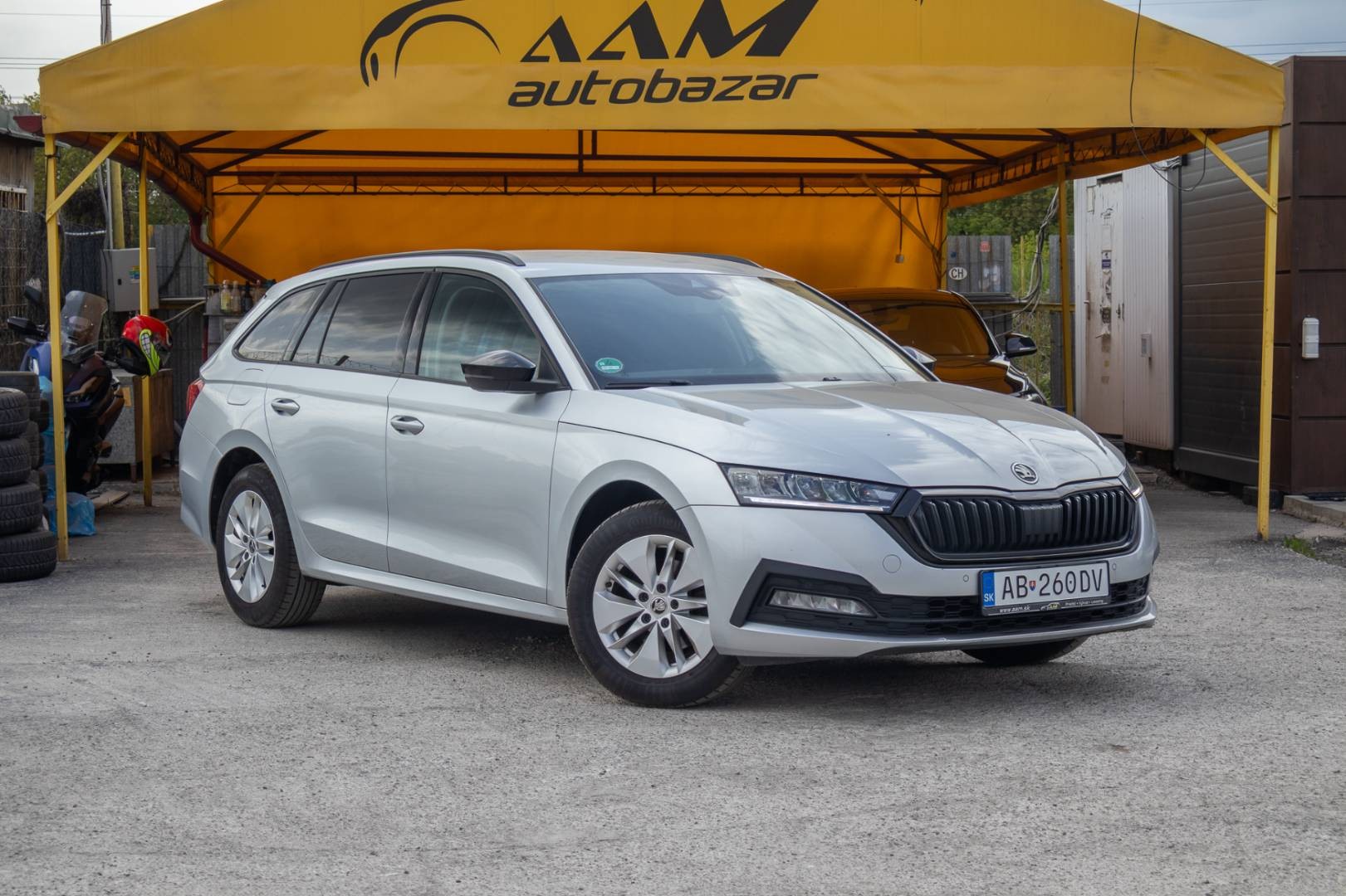Škoda Octavia Combi 2.0 TDI SCR Ambition DSG – Obrázok 3