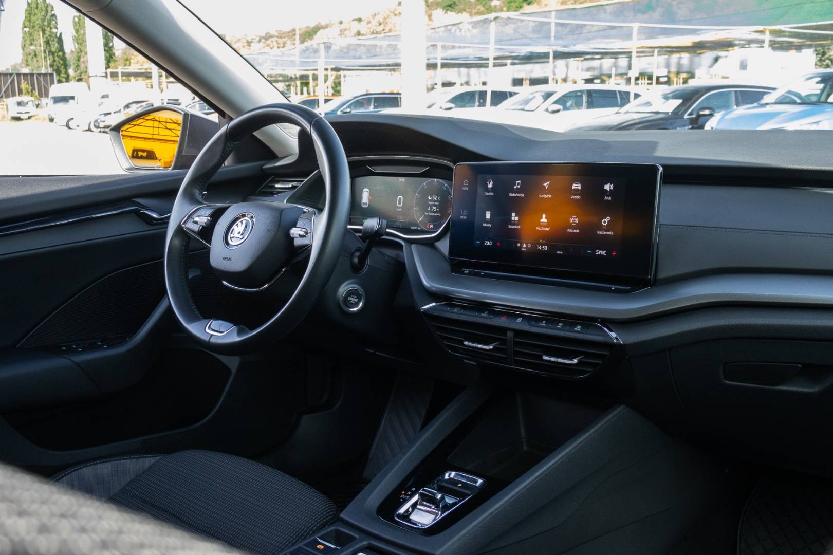 Škoda Octavia Combi 2.0 TDI SCR Ambition DSG – Obrázok 11