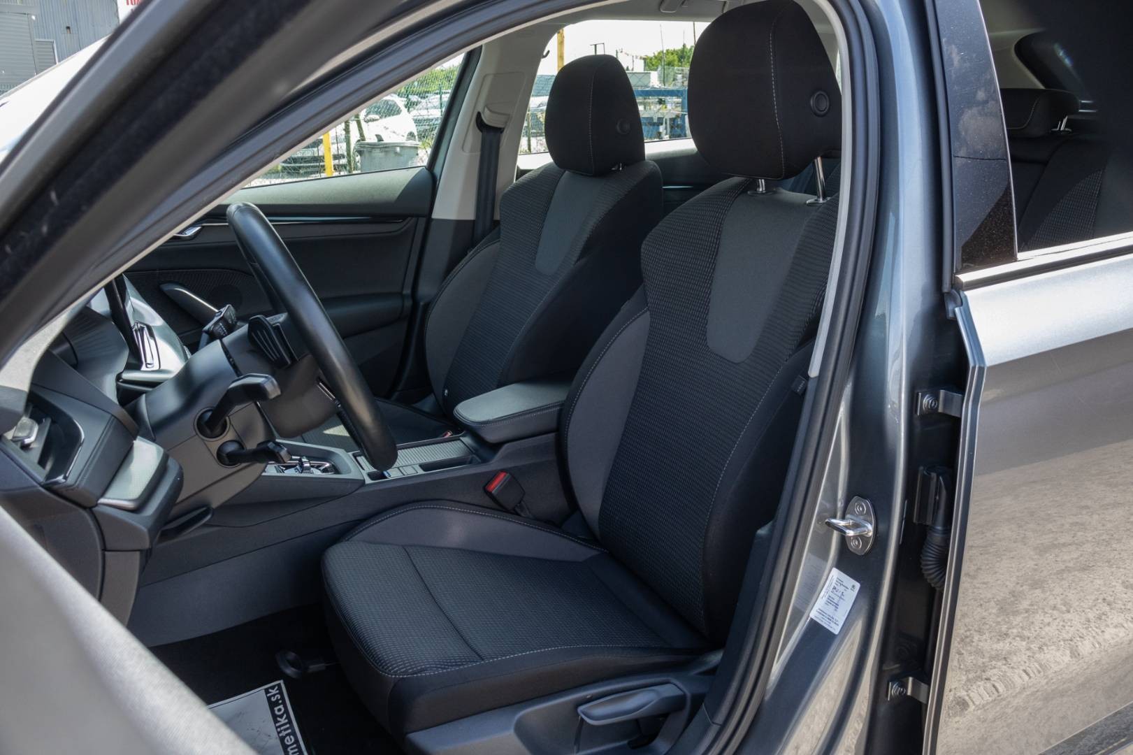 Škoda Octavia Combi 2.0 TDI SCR Ambition DSG – Obrázok 12