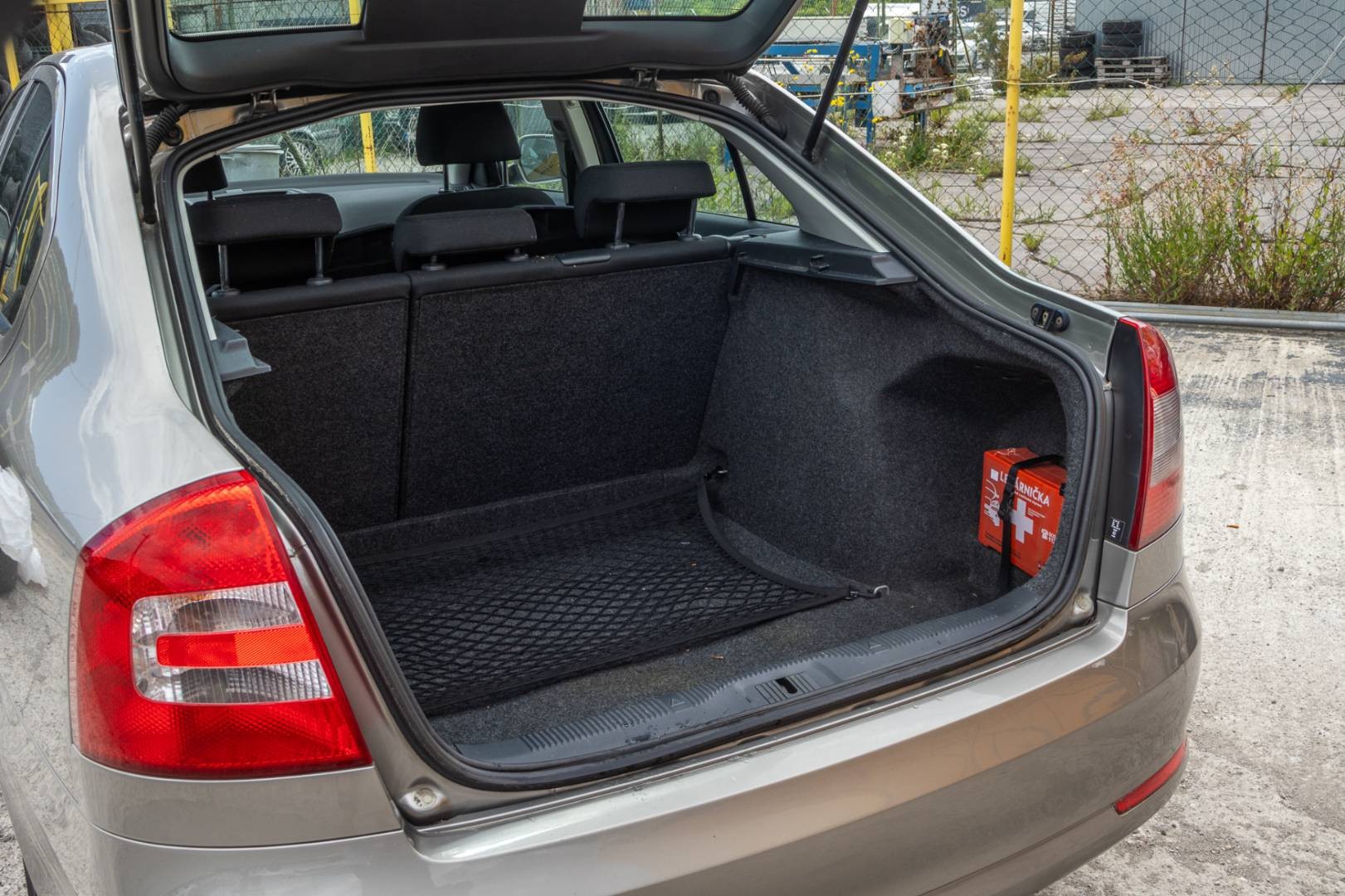 Škoda Octavia 1.6 MPI Ambiente – Obrázok 9