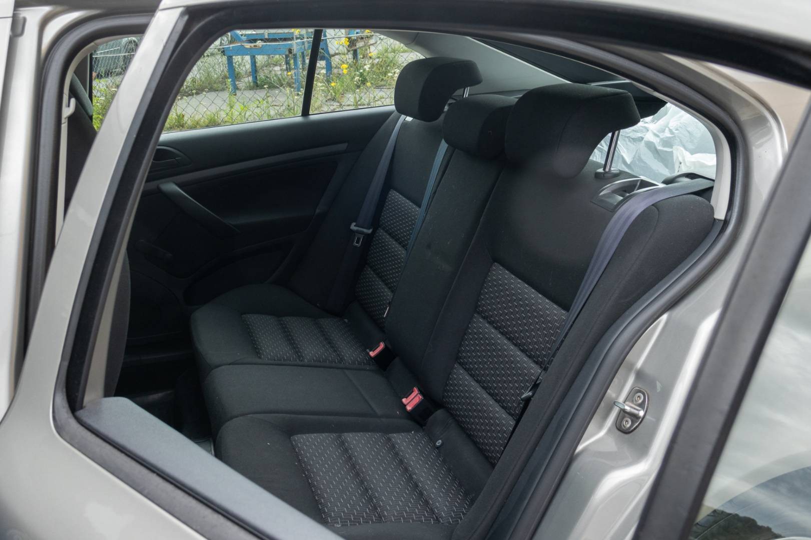 Škoda Octavia 1.6 MPI Ambiente – Obrázok 10