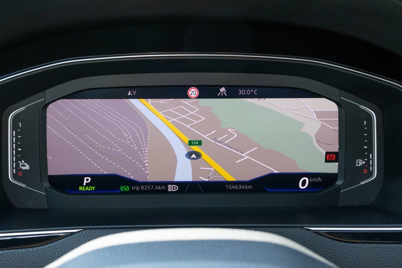 Volkswagen Passat Variant 1.4 GTE Plug-In Hybrid /Matrix/360 kamery/Pano/Ambient – Obrázok 23