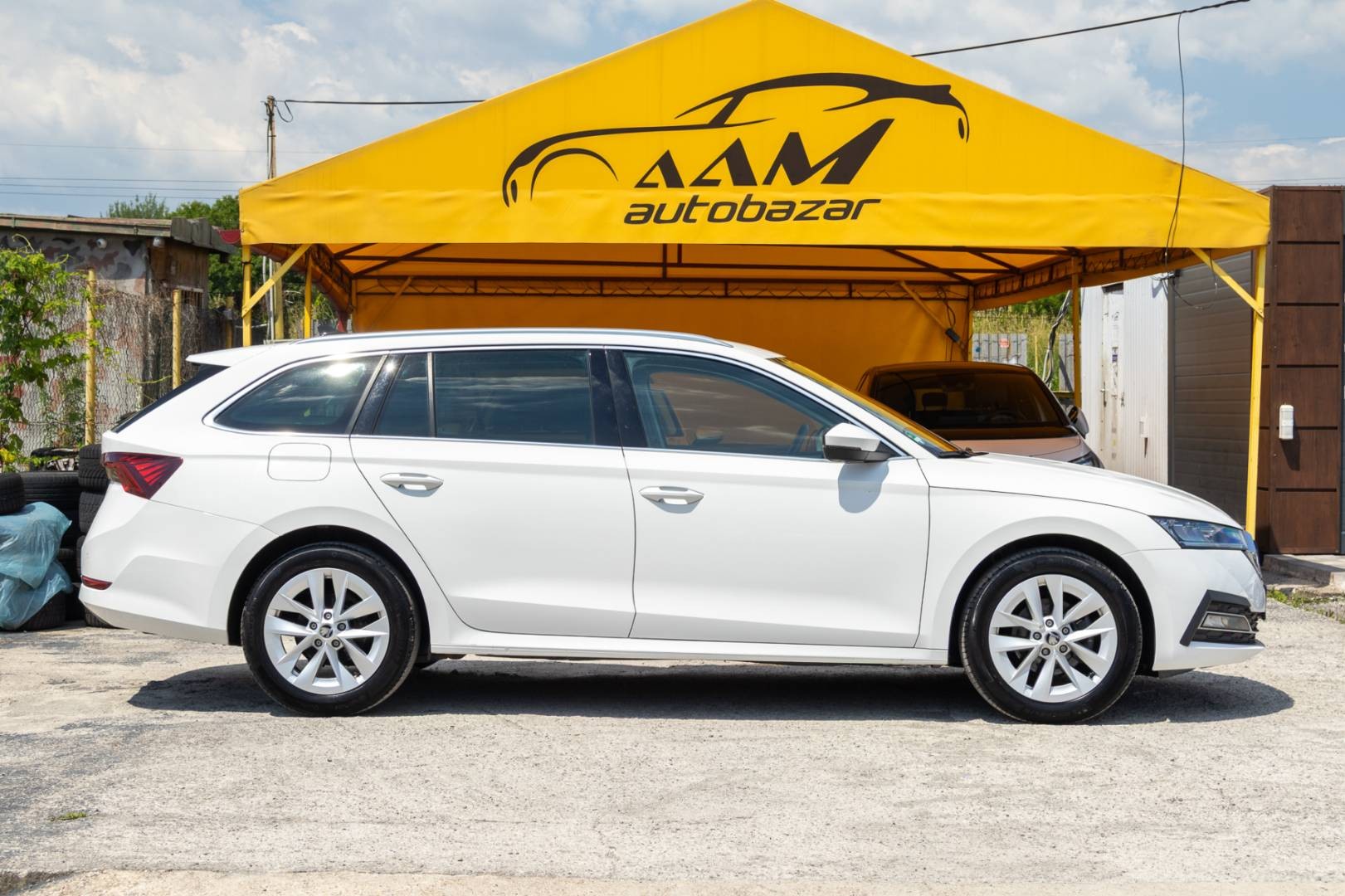 Škoda Octavia Combi 2.0 TDI SCR Style DSG – Obrázok 4