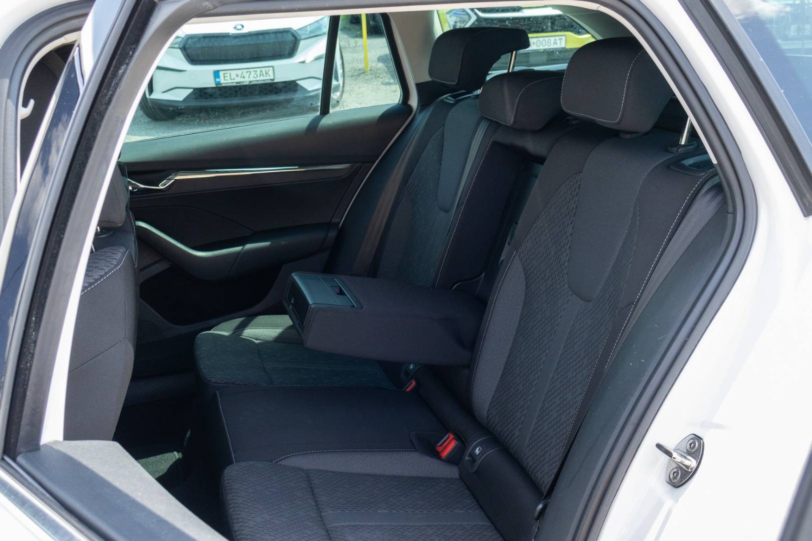 Škoda Octavia Combi 2.0 TDI SCR Style DSG – Obrázok 10