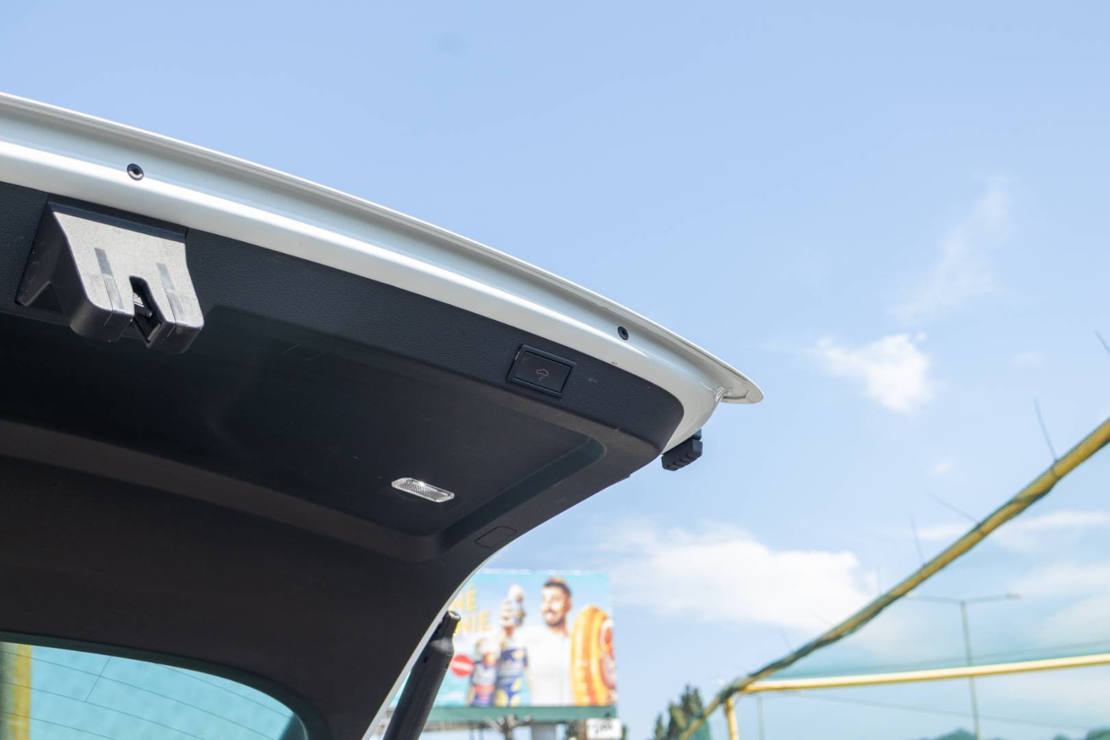 Škoda Superb Combi 2.0 TDI SCR Style – Obrázok 10