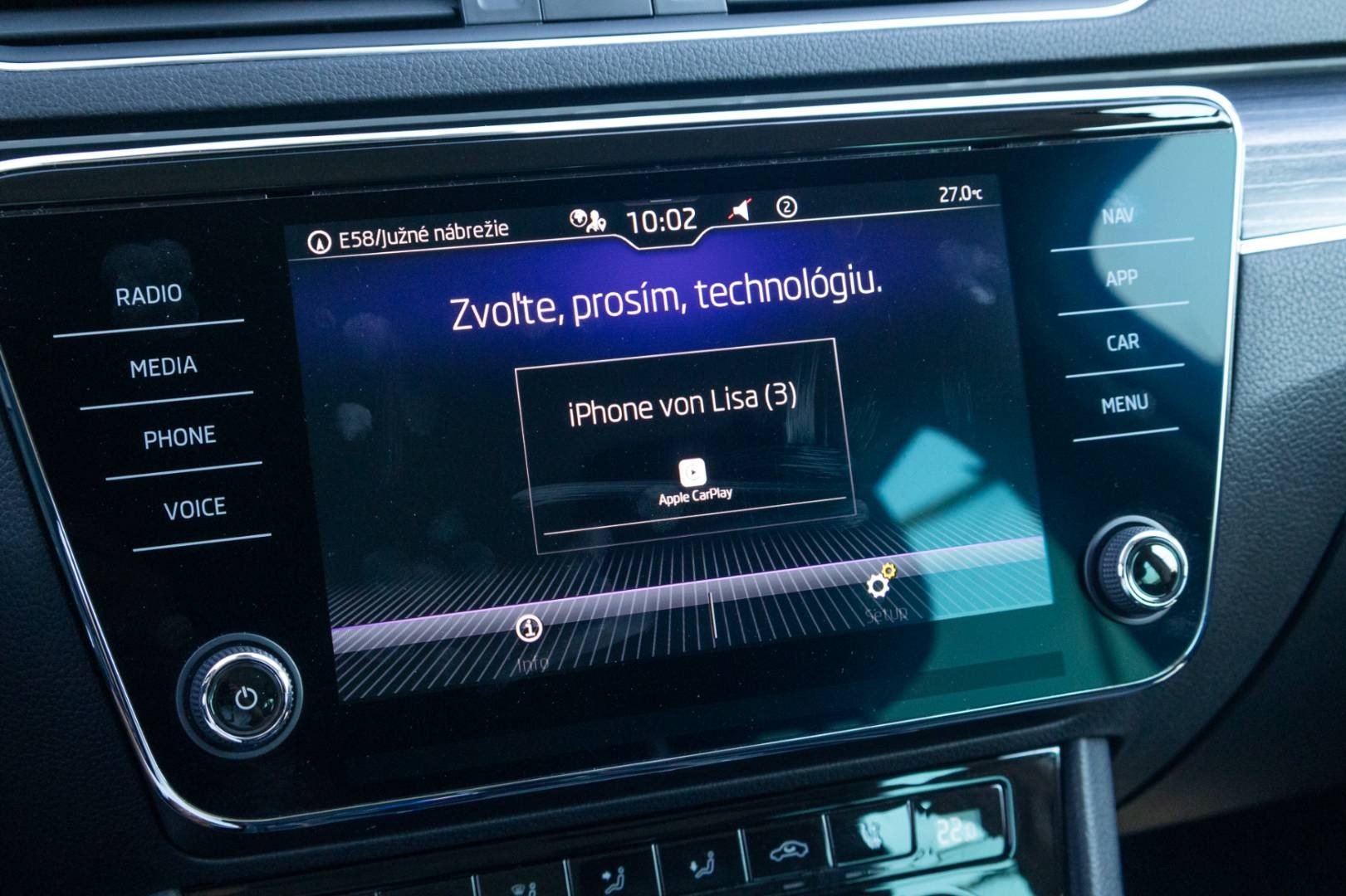 Škoda Superb Combi 2.0 TDI SCR Style – Obrázok 24