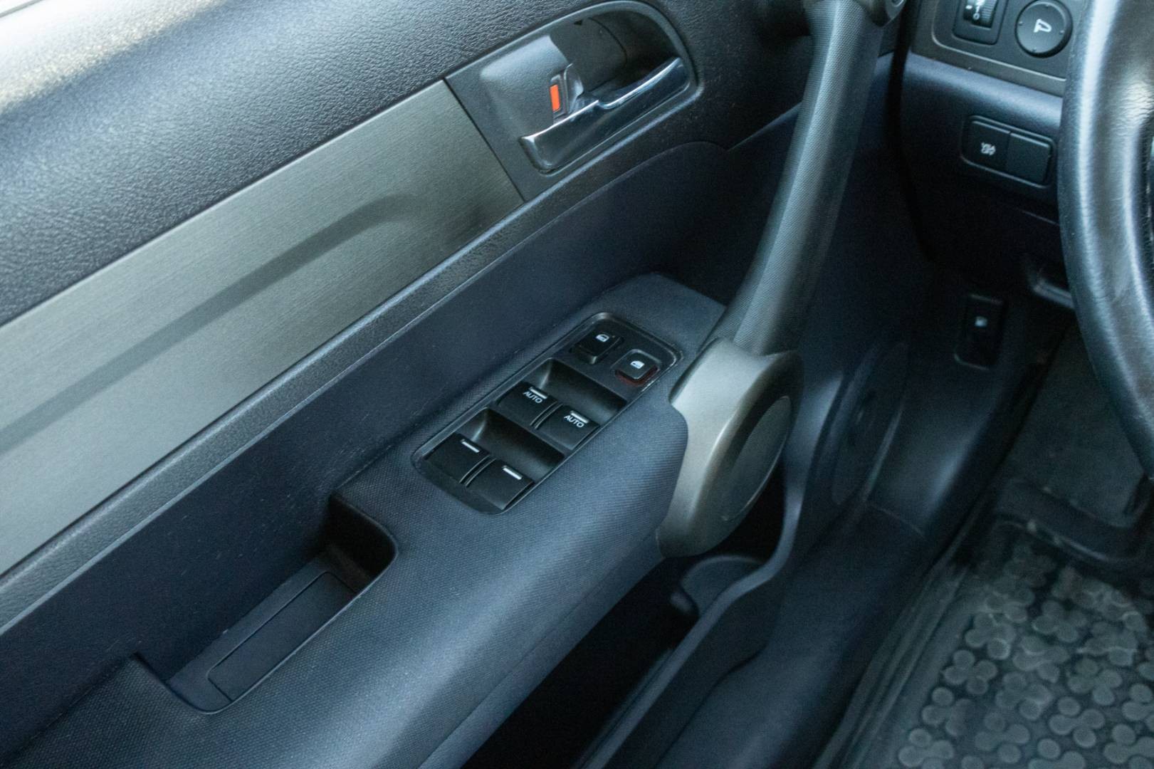Honda CR-V 2.2 i-DTEC Elegance A/T – Obrázok 13