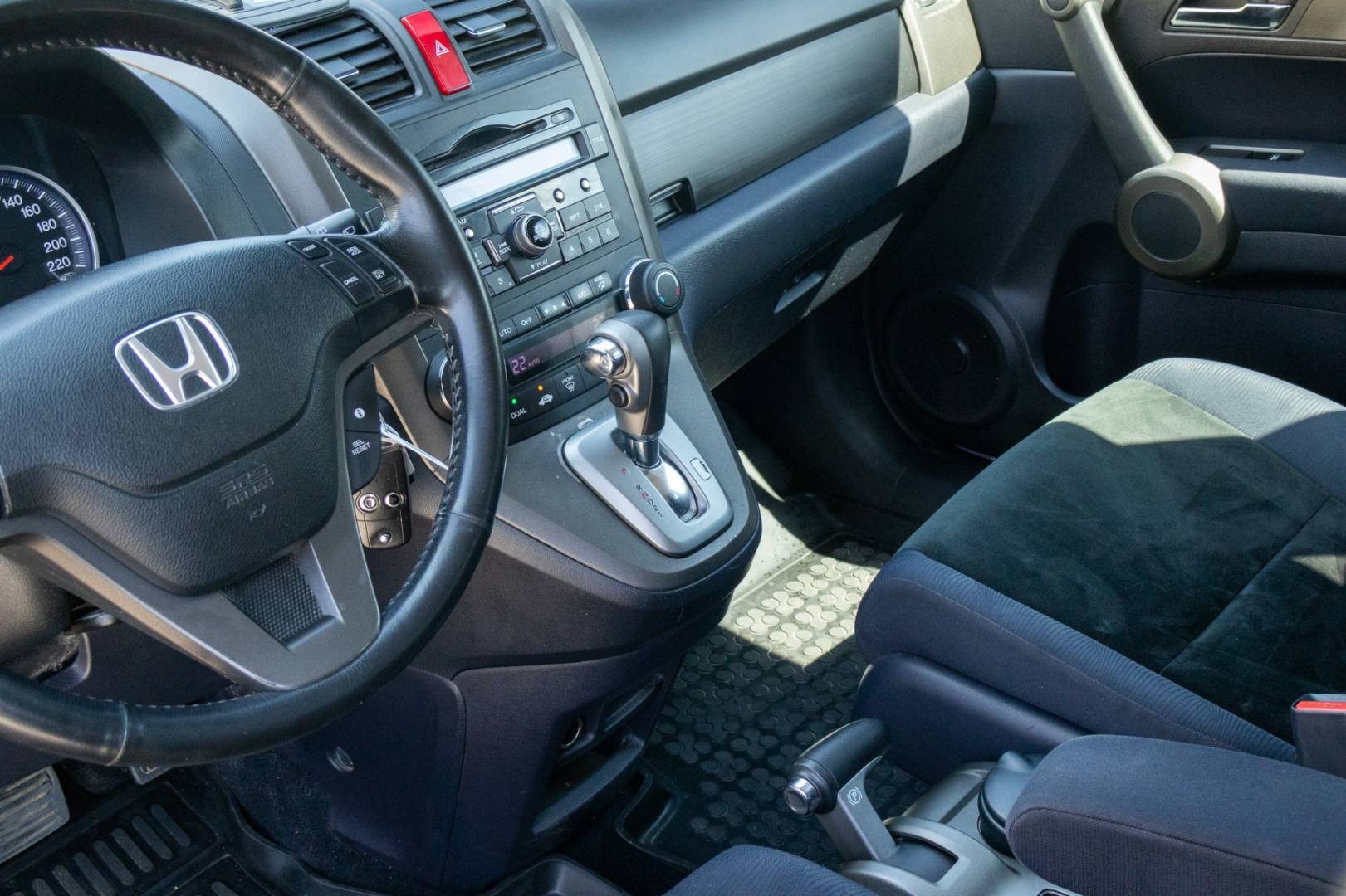 Honda CR-V 2.2 i-DTEC Elegance A/T – Obrázok 20