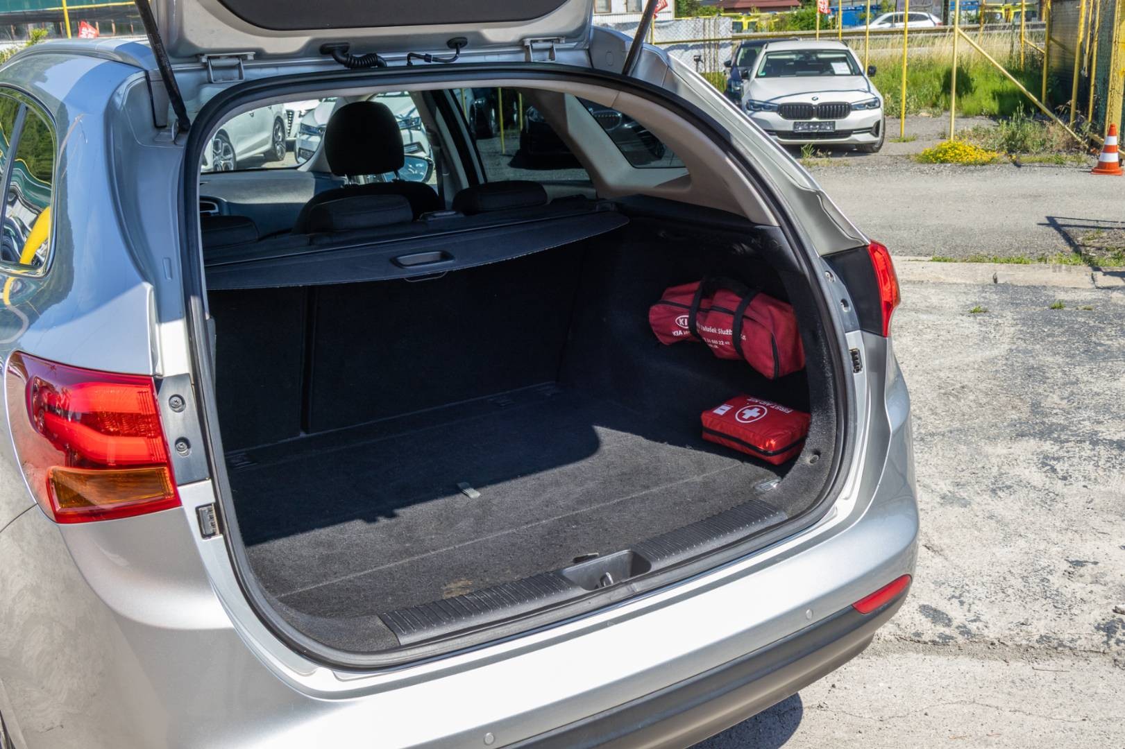 Kia Cee´d SW 1.6 CRDi LX/Silver – Obrázok 9
