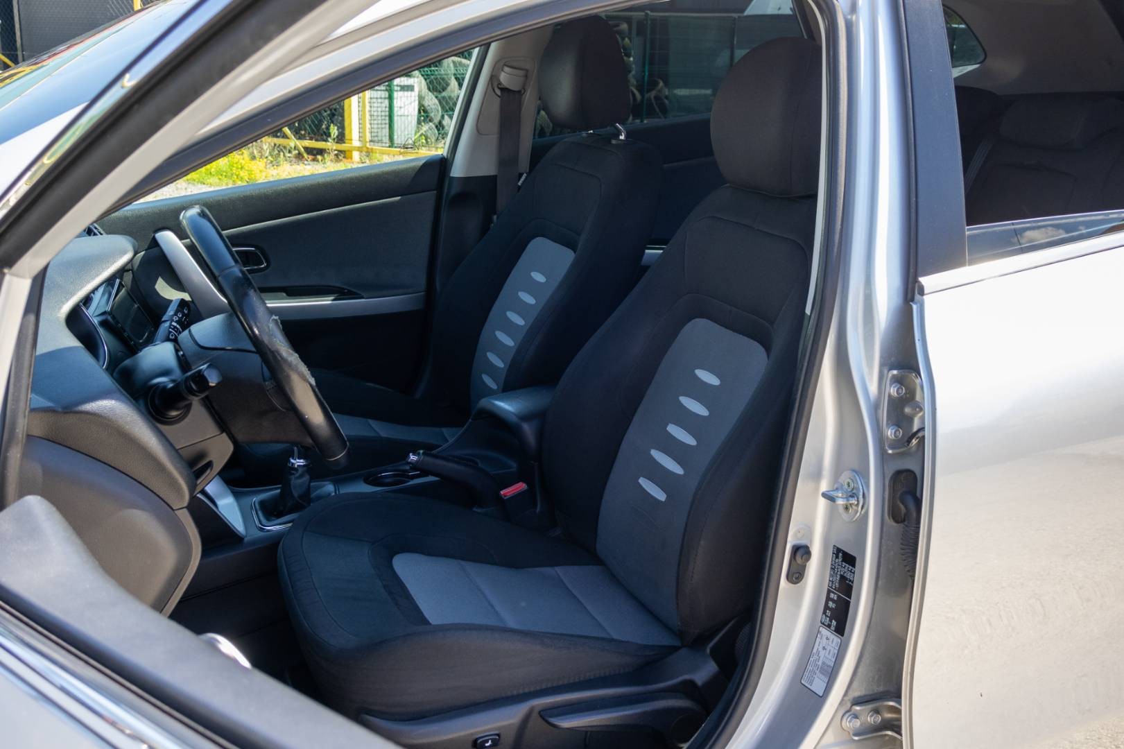 Kia Cee´d SW 1.6 CRDi LX/Silver – Obrázok 11