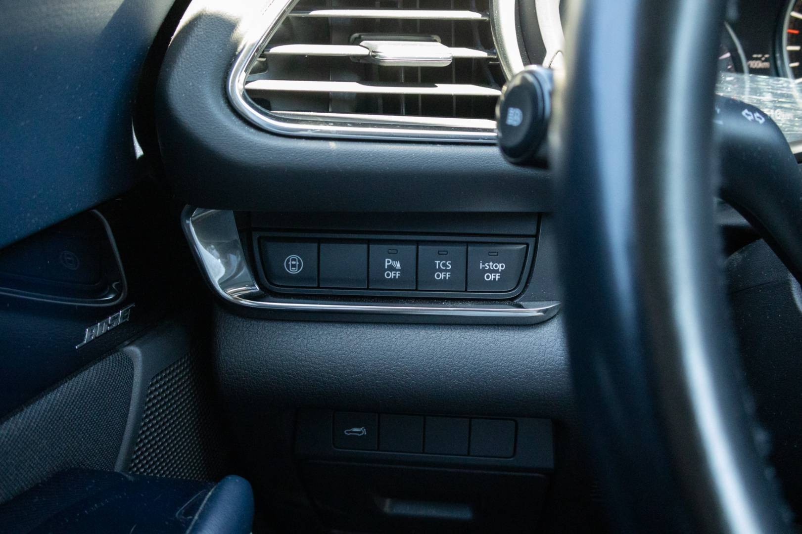 Mazda CX-30 Skyactiv-X180 GT Plus AWD A/T – Obrázok 13