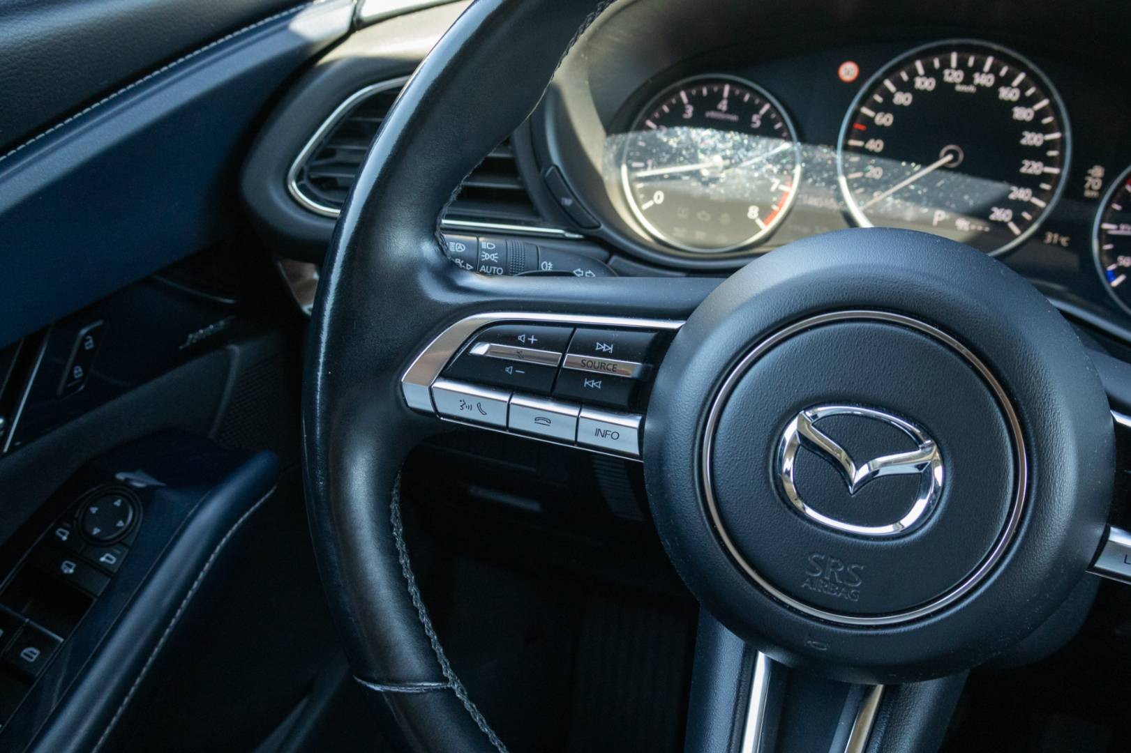 Mazda CX-30 Skyactiv-X180 GT Plus AWD A/T – Obrázok 16