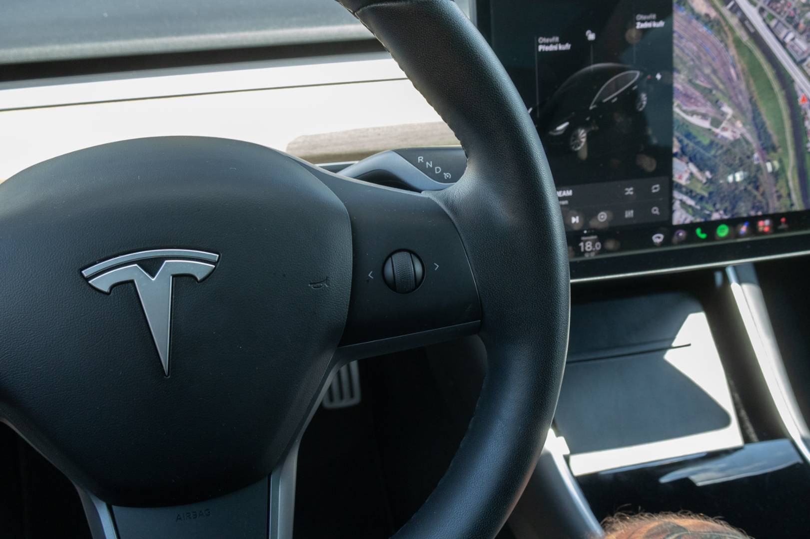 Tesla Model 3 Performance 82kWh AWD – Obrázok 18
